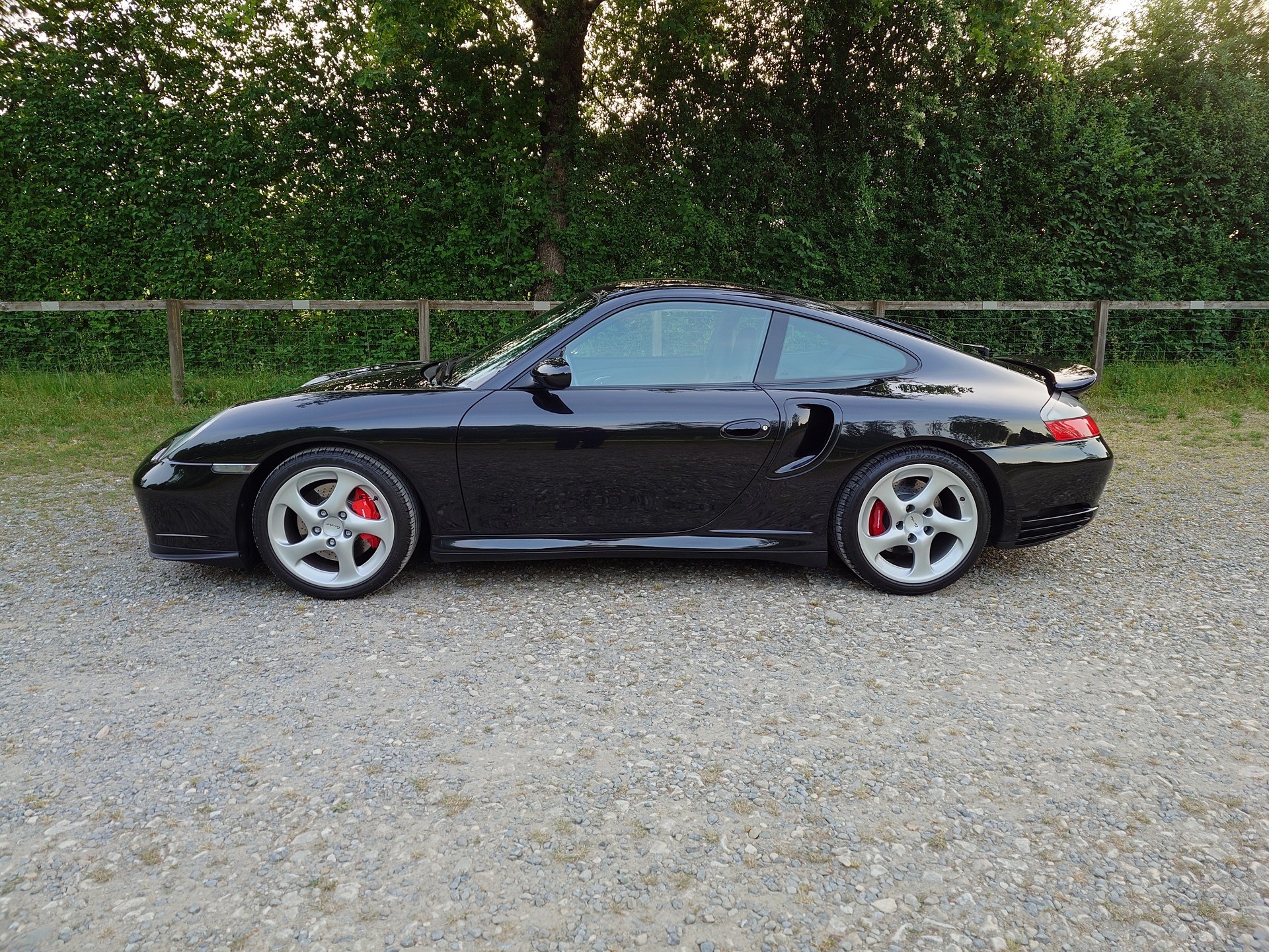 PORSCHE 911 Turbo-image-0