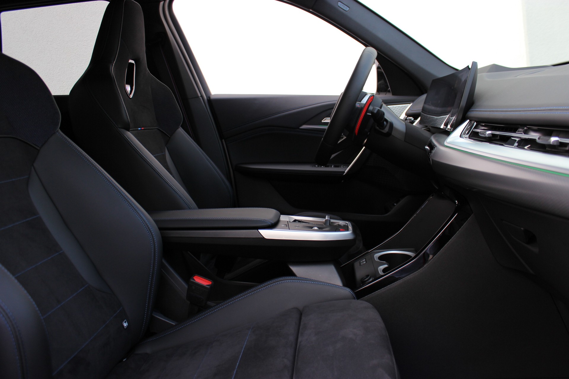BMW X1 xDrive M35i *1.9%-LEASINGAKTION*-image-1