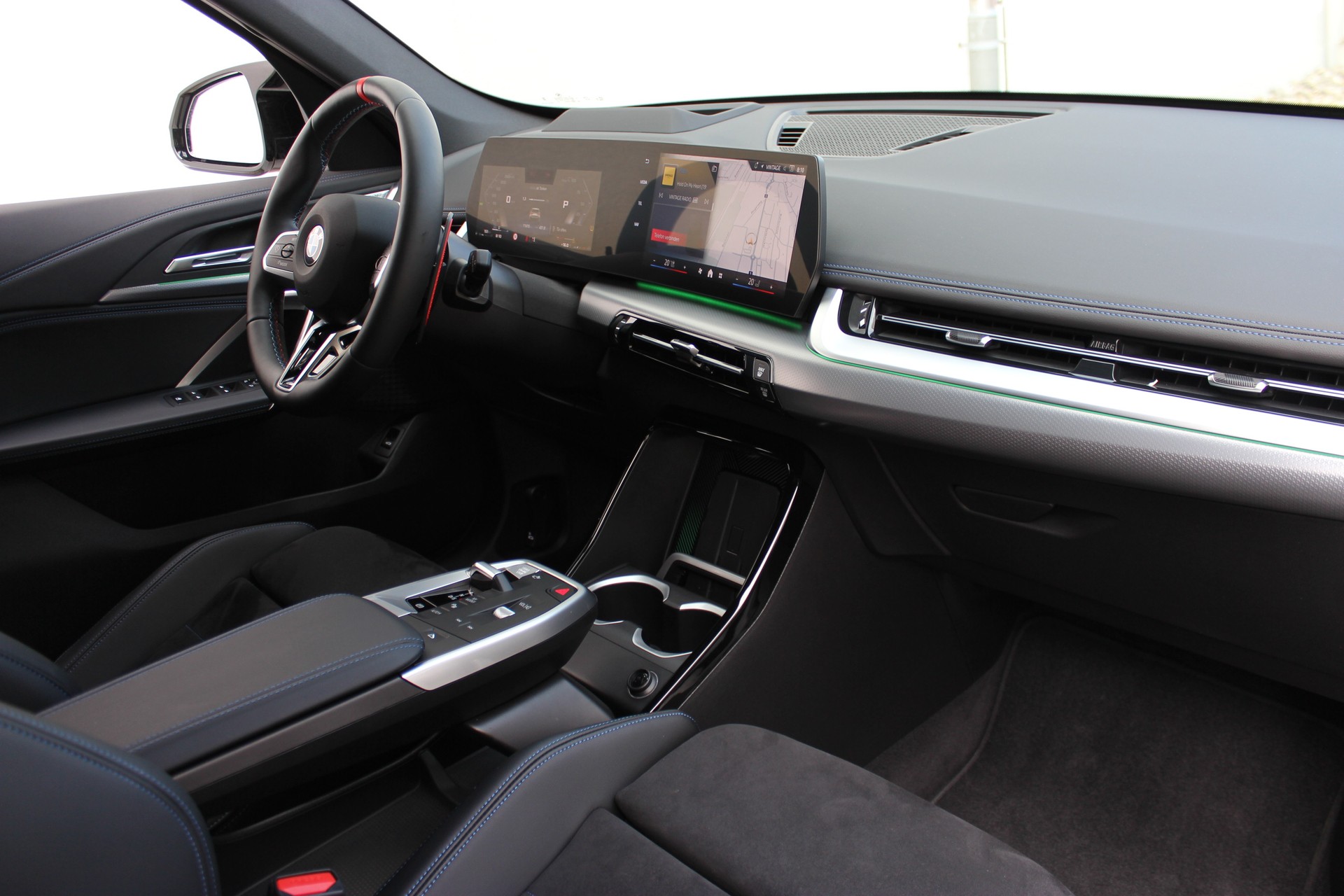 BMW X1 xDrive M35i *1.9%-LEASINGAKTION*-image-3