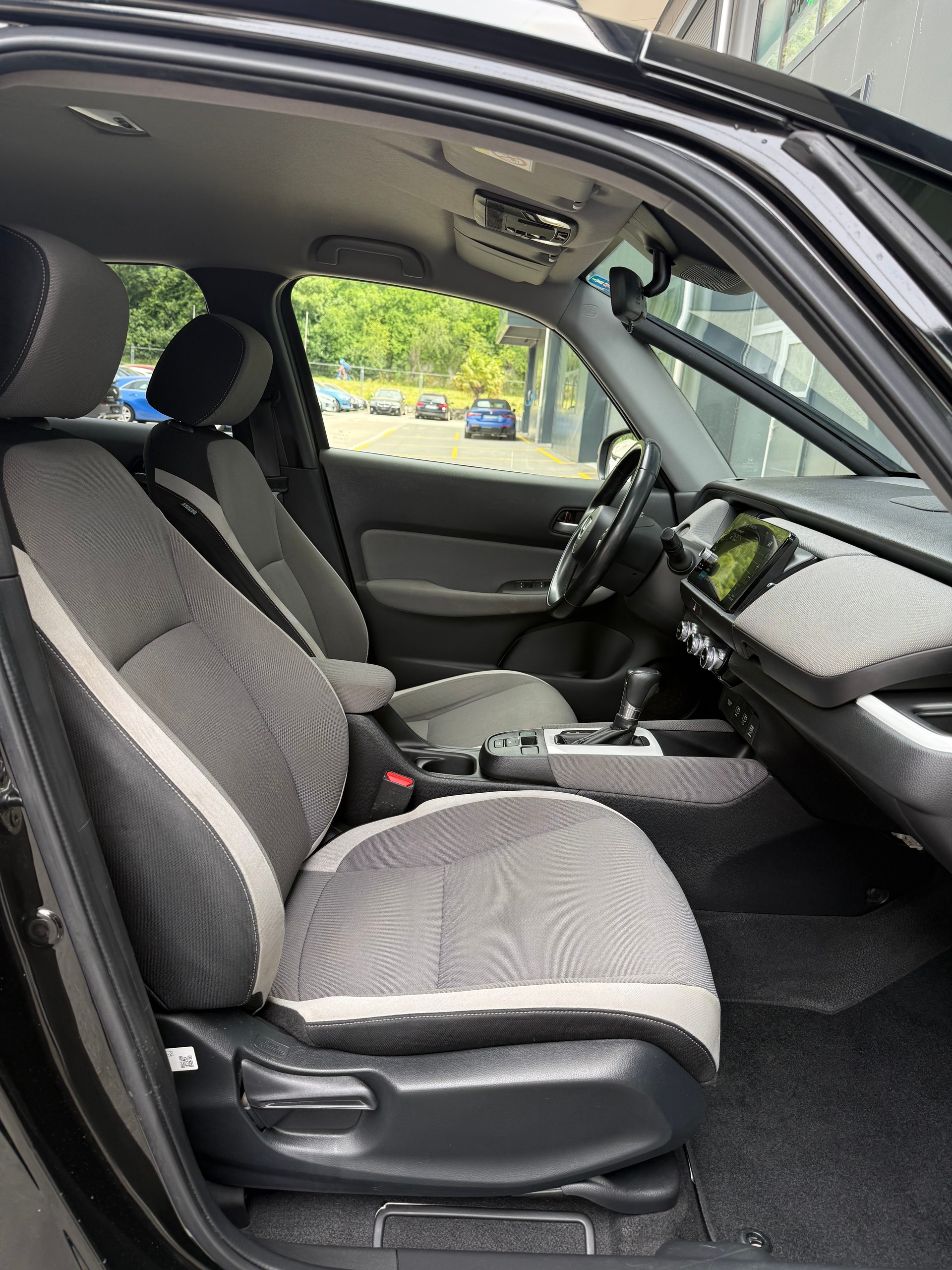 HONDA Jazz 1.5i-MMD Crosstar Executive E-CVT-image-10