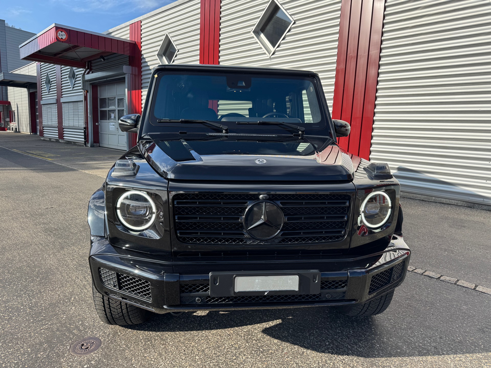 MERCEDES-BENZ G 350 d AMG Line 9G-Tronic-image-2