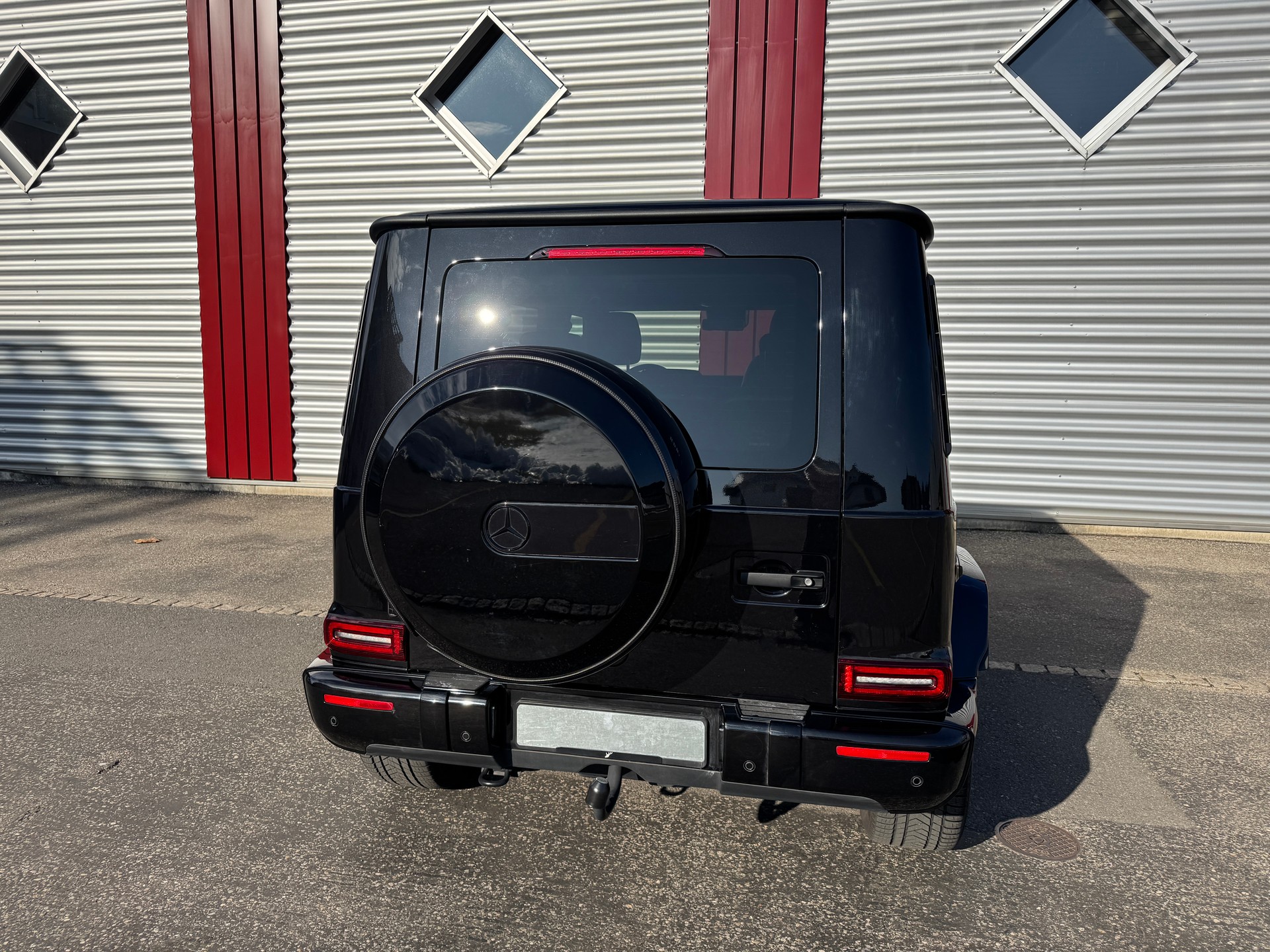 MERCEDES-BENZ G 350 d AMG Line 9G-Tronic-image-8