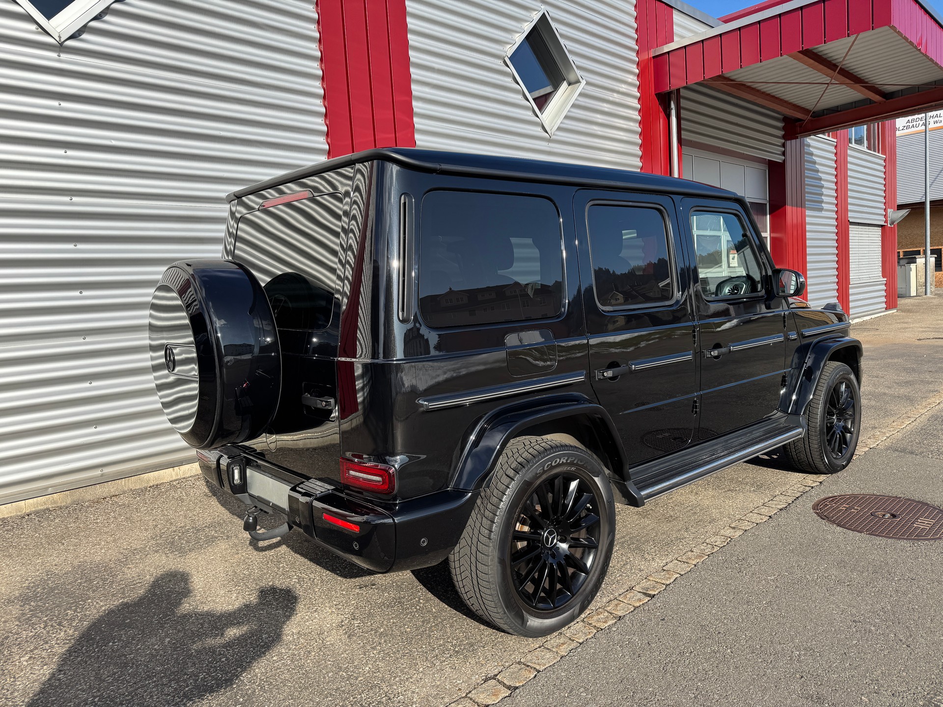 MERCEDES-BENZ G 350 d AMG Line 9G-Tronic-image-7