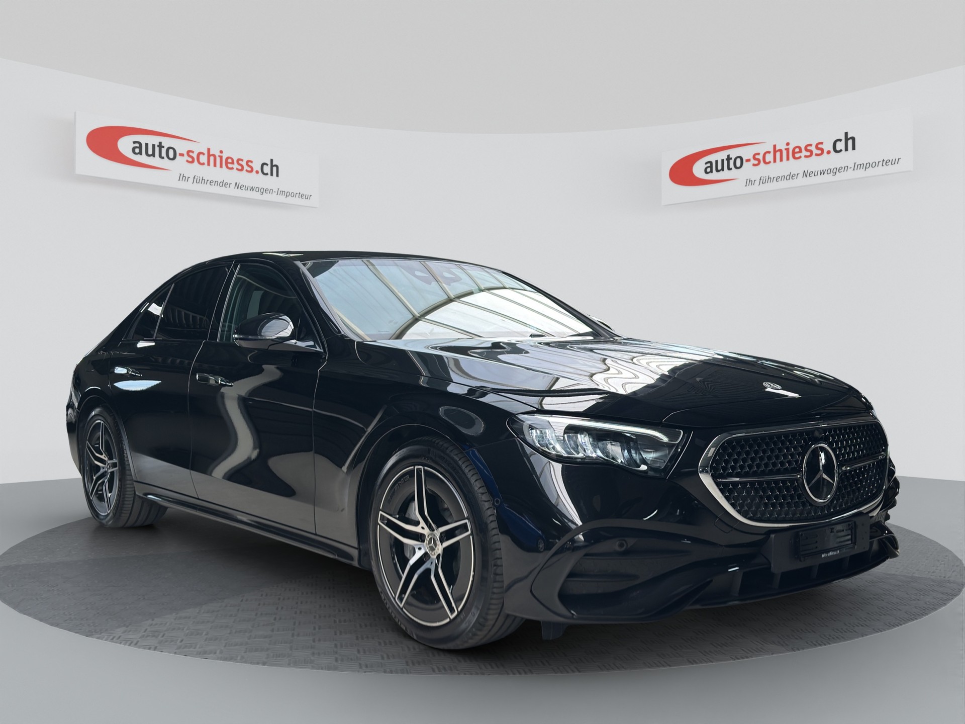 MERCEDES-BENZ E 220 d AMG Line Night-image-0