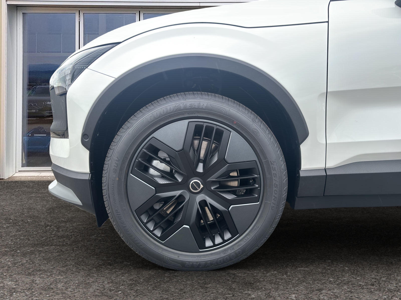 VOLVO EX30 CC E60 Twin Performance AWD-image-16