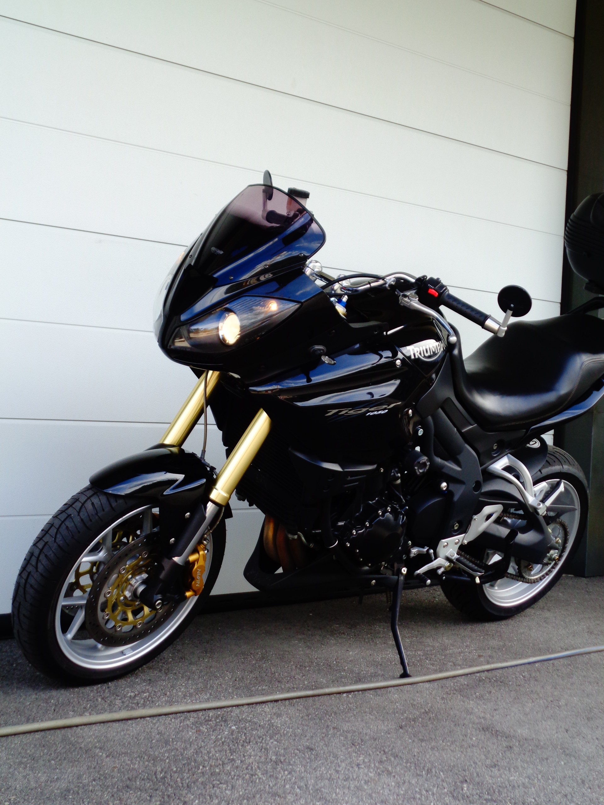 TRIUMPH Tiger 1050-image-7