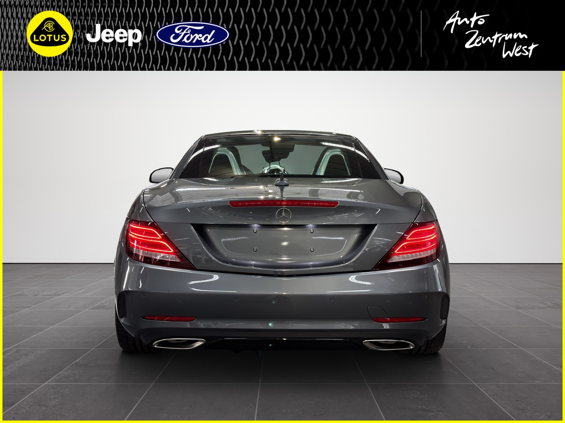 MERCEDES-BENZ SLC 300 AMG Line 9G-Tronic-image-3