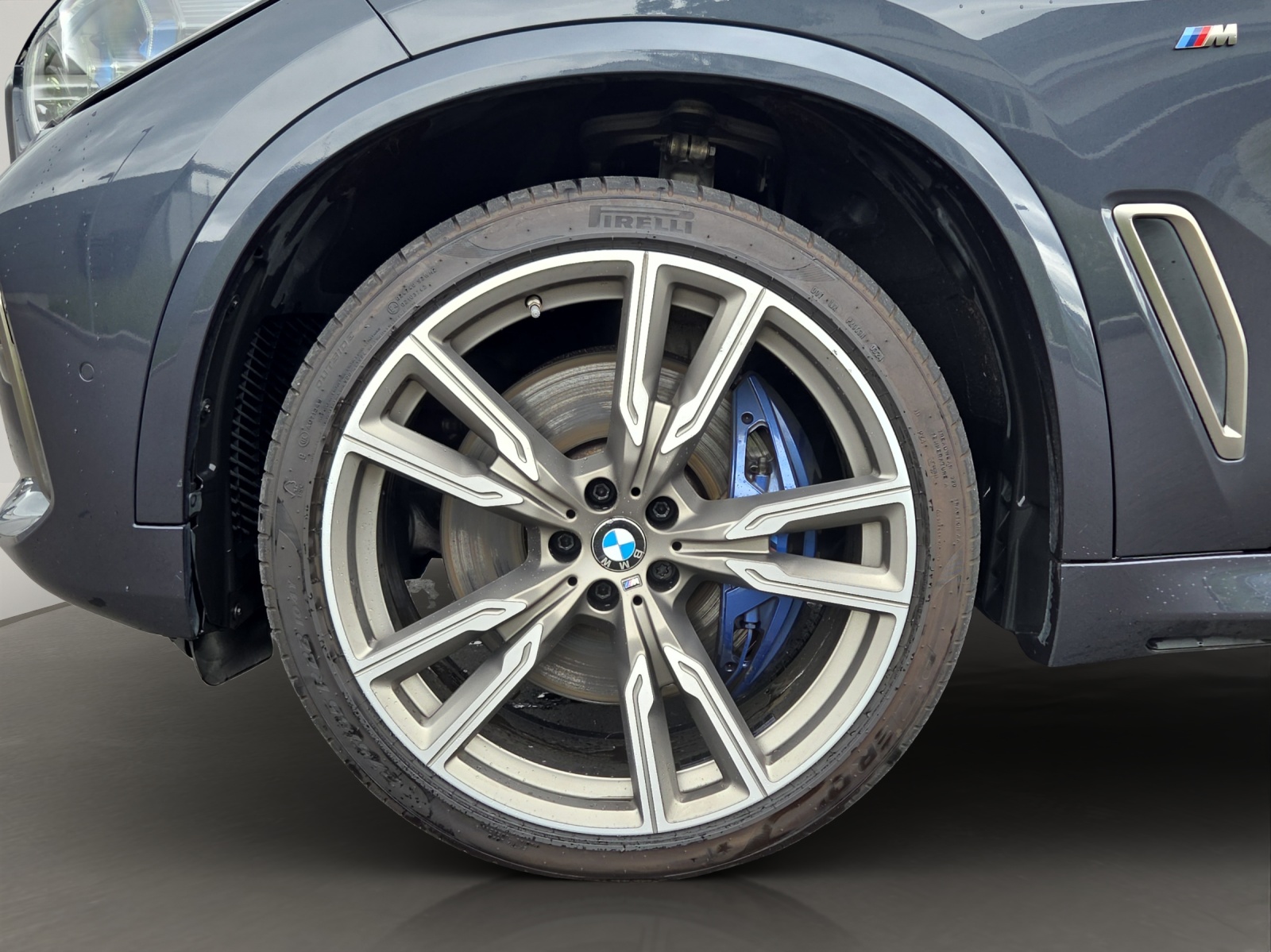 BMW X5 xDrive M50i Steptronic-image-5