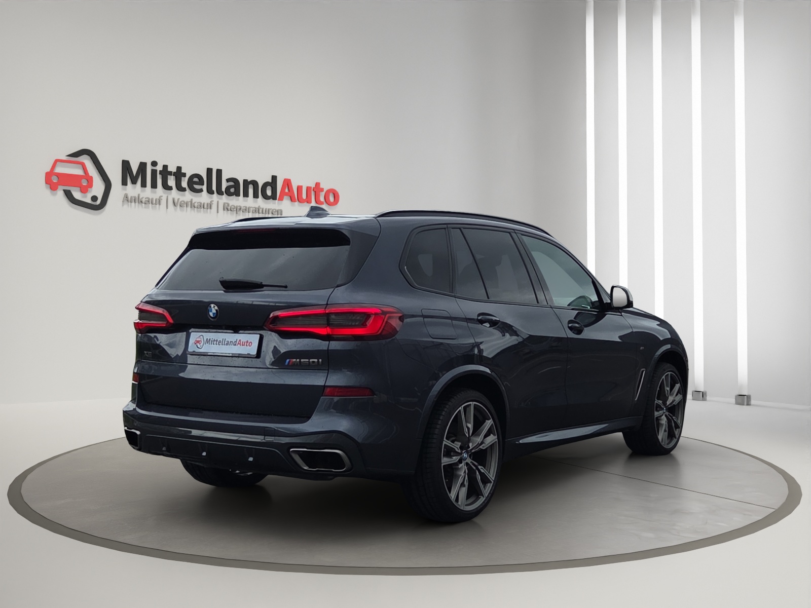 BMW X5 xDrive M50i Steptronic-image-10