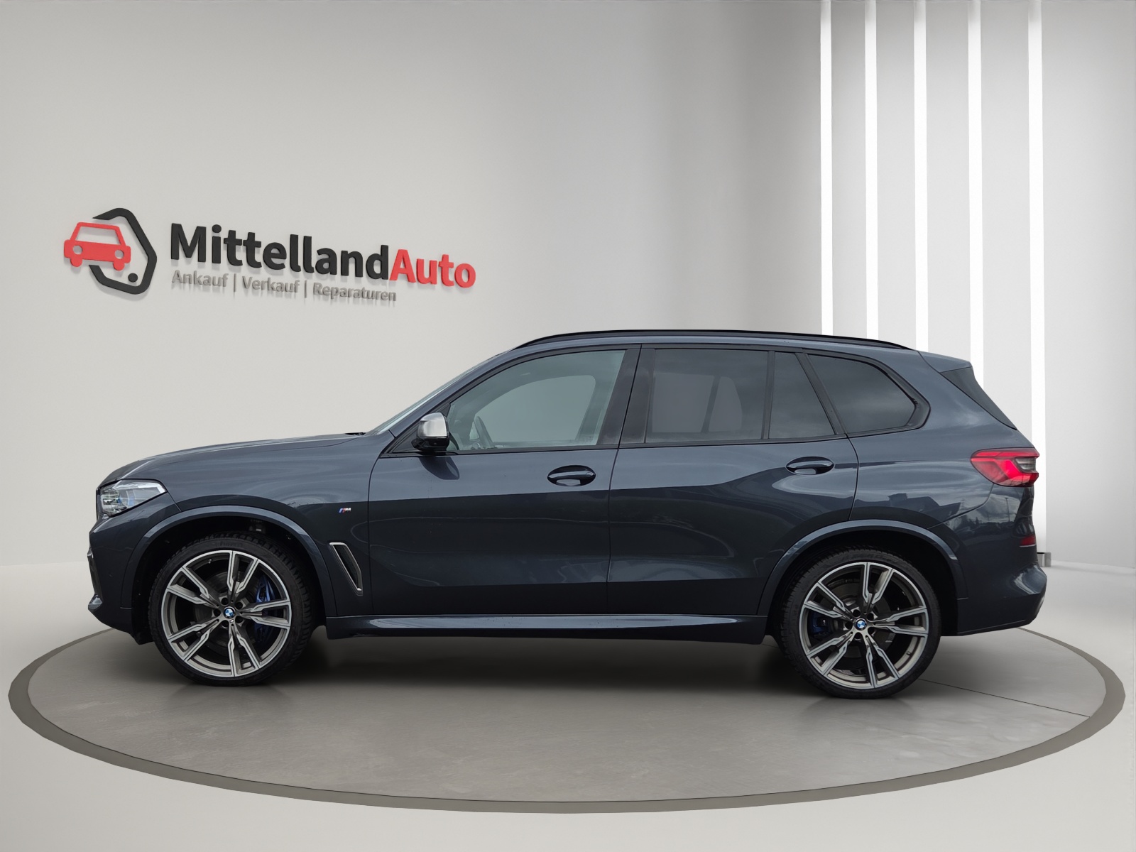 BMW X5 xDrive M50i Steptronic-image-4