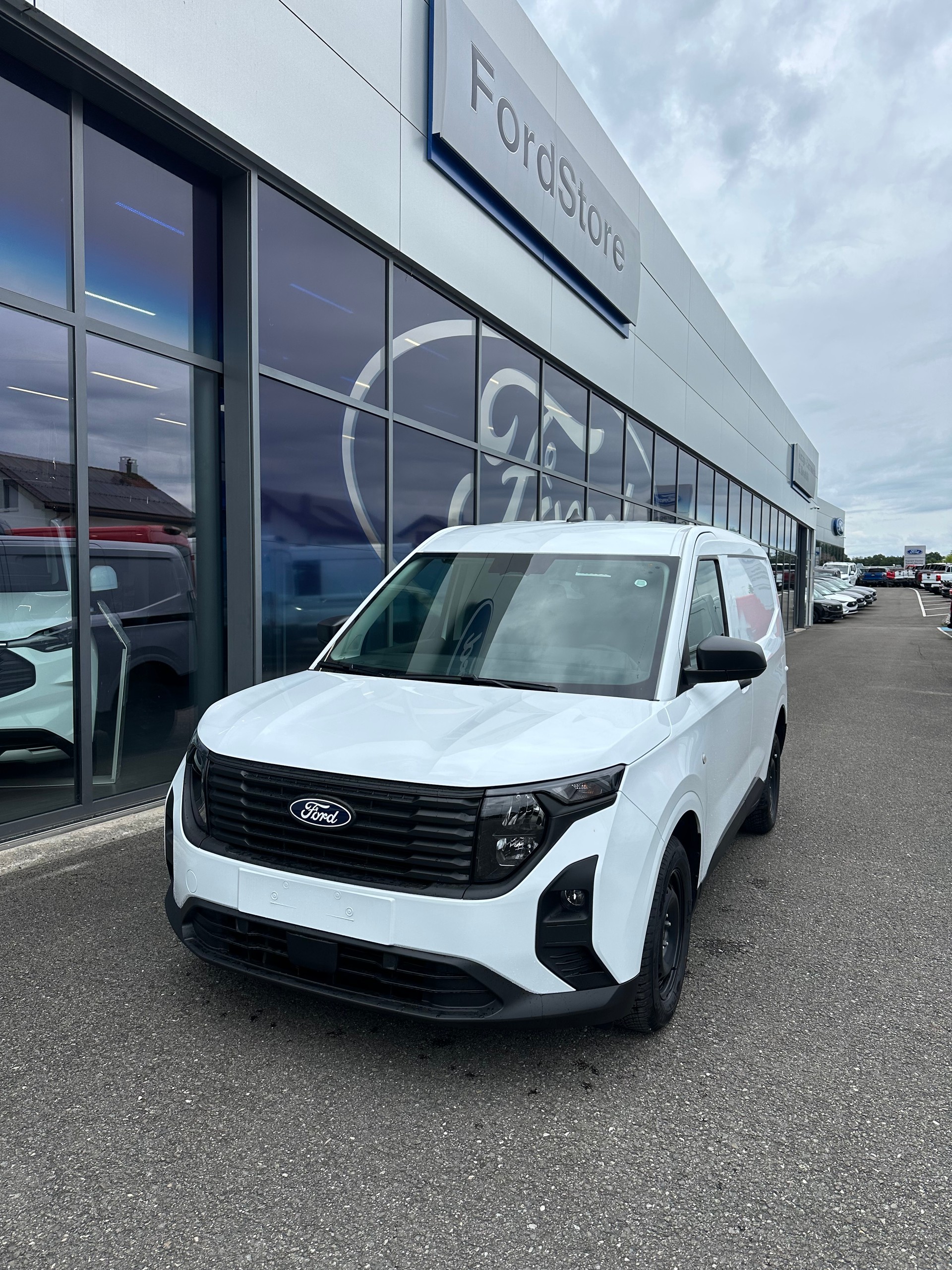 FORD Transit Courier van 1.0 EcoBoo Trend/125CV/Aut.-image-0