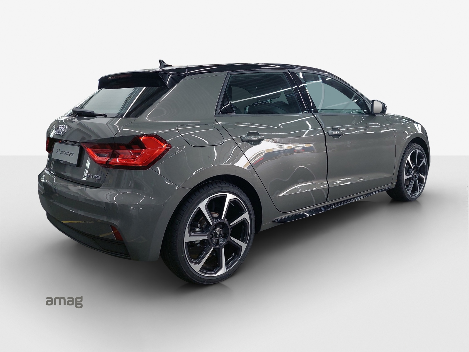 AUDI A1 Sportback 30 TFSI Attraction S-tronic-image-4