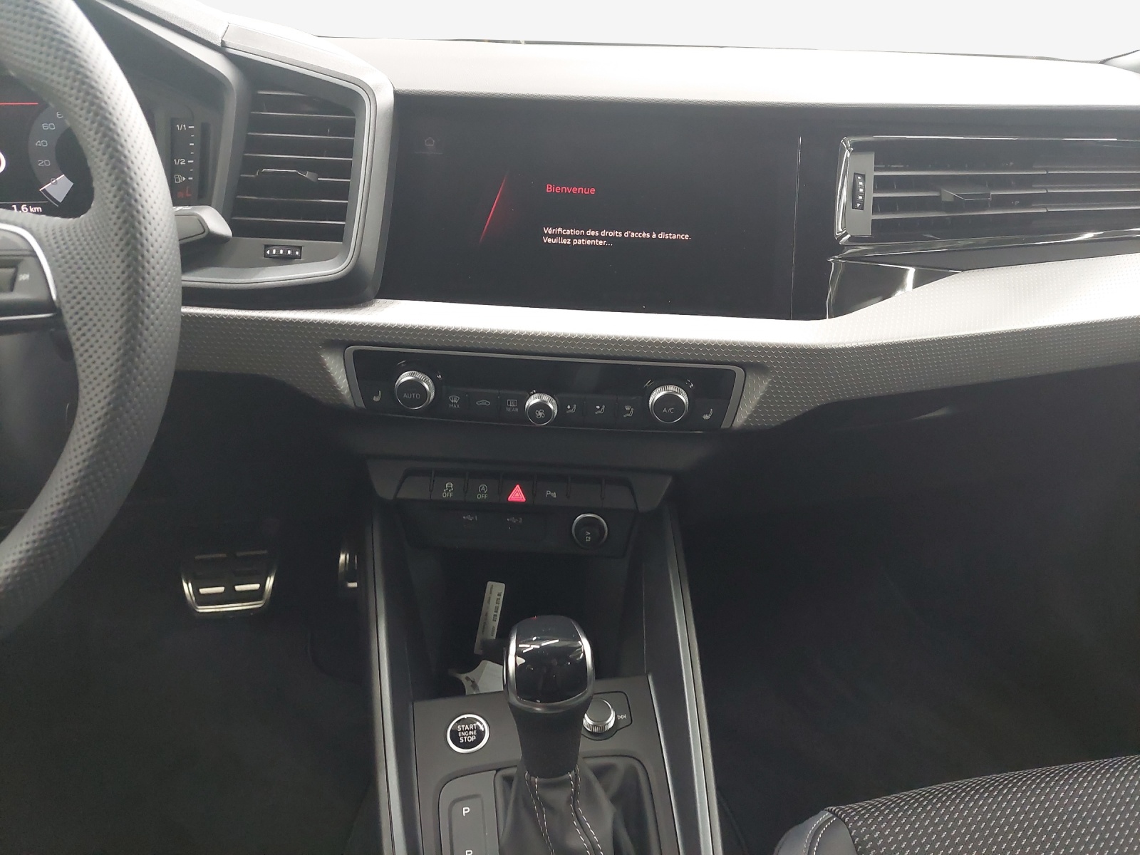 AUDI A1 Sportback 30 TFSI Attraction S-tronic-image-10
