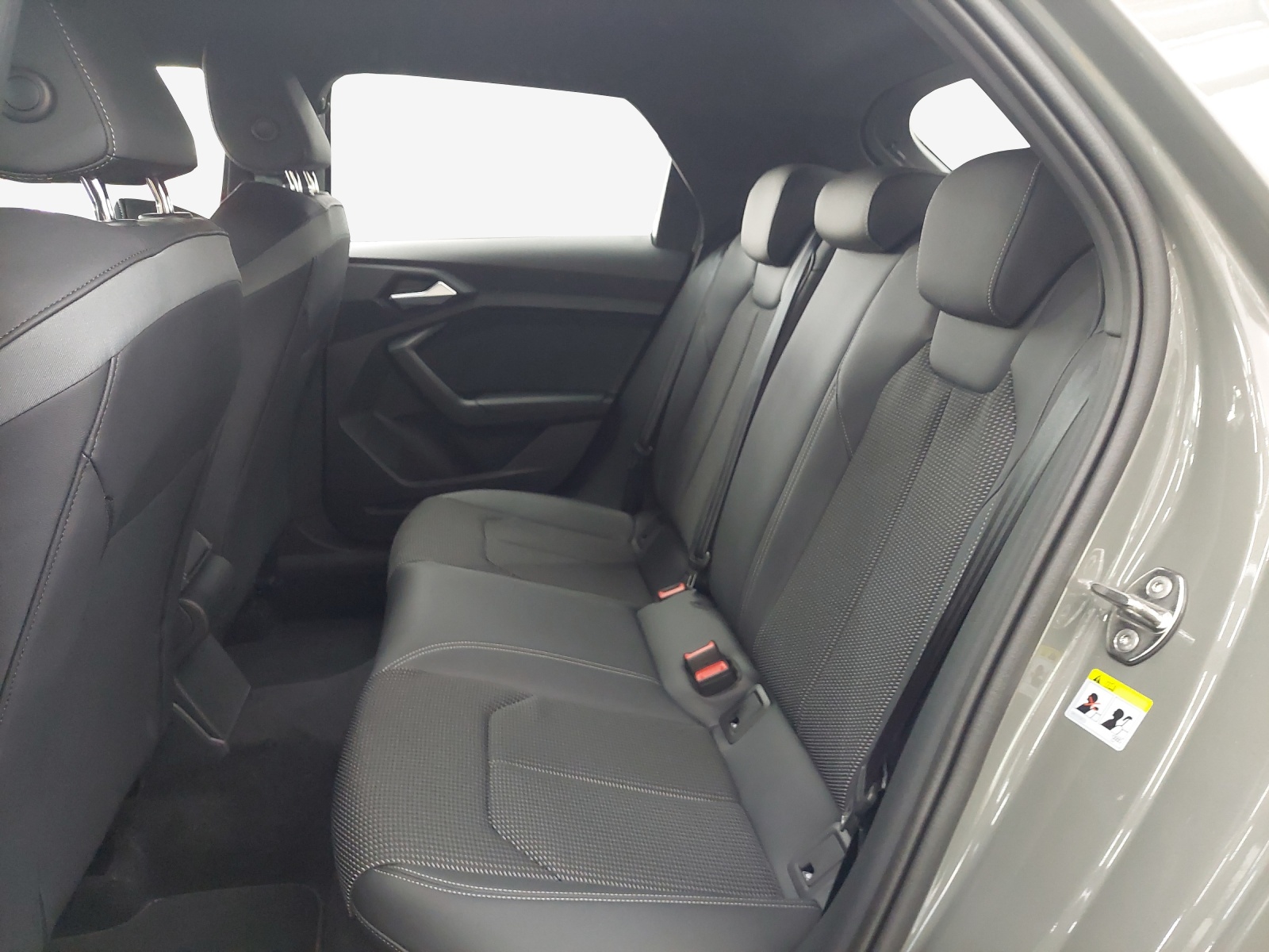 AUDI A1 Sportback 30 TFSI Attraction S-tronic-image-11