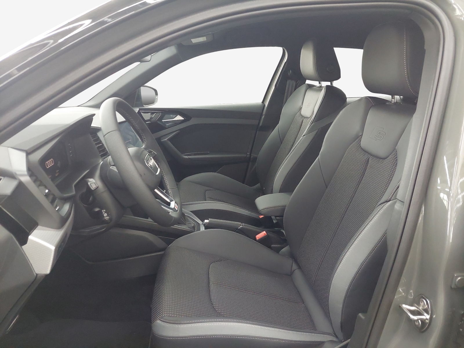AUDI A1 Sportback 30 TFSI Attraction S-tronic-image-7