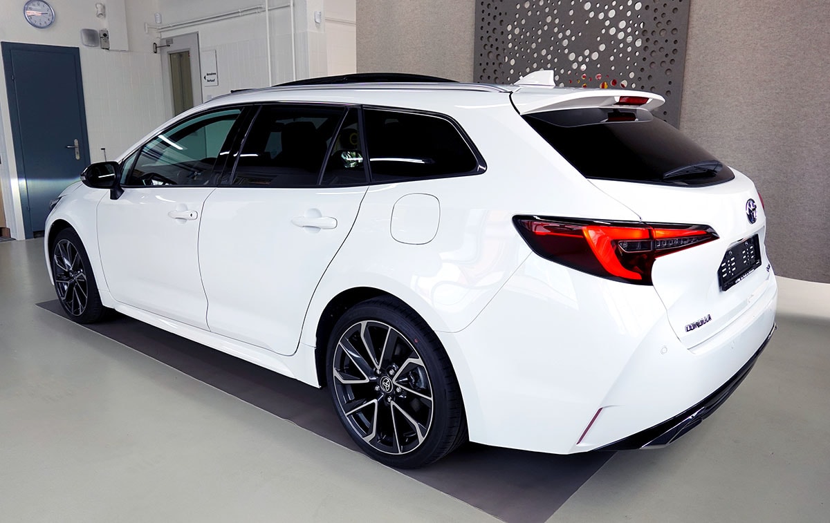 TOYOTA Corolla Touring Sports 2.0 HSD Premium e-CVT, Panorama-image-2
