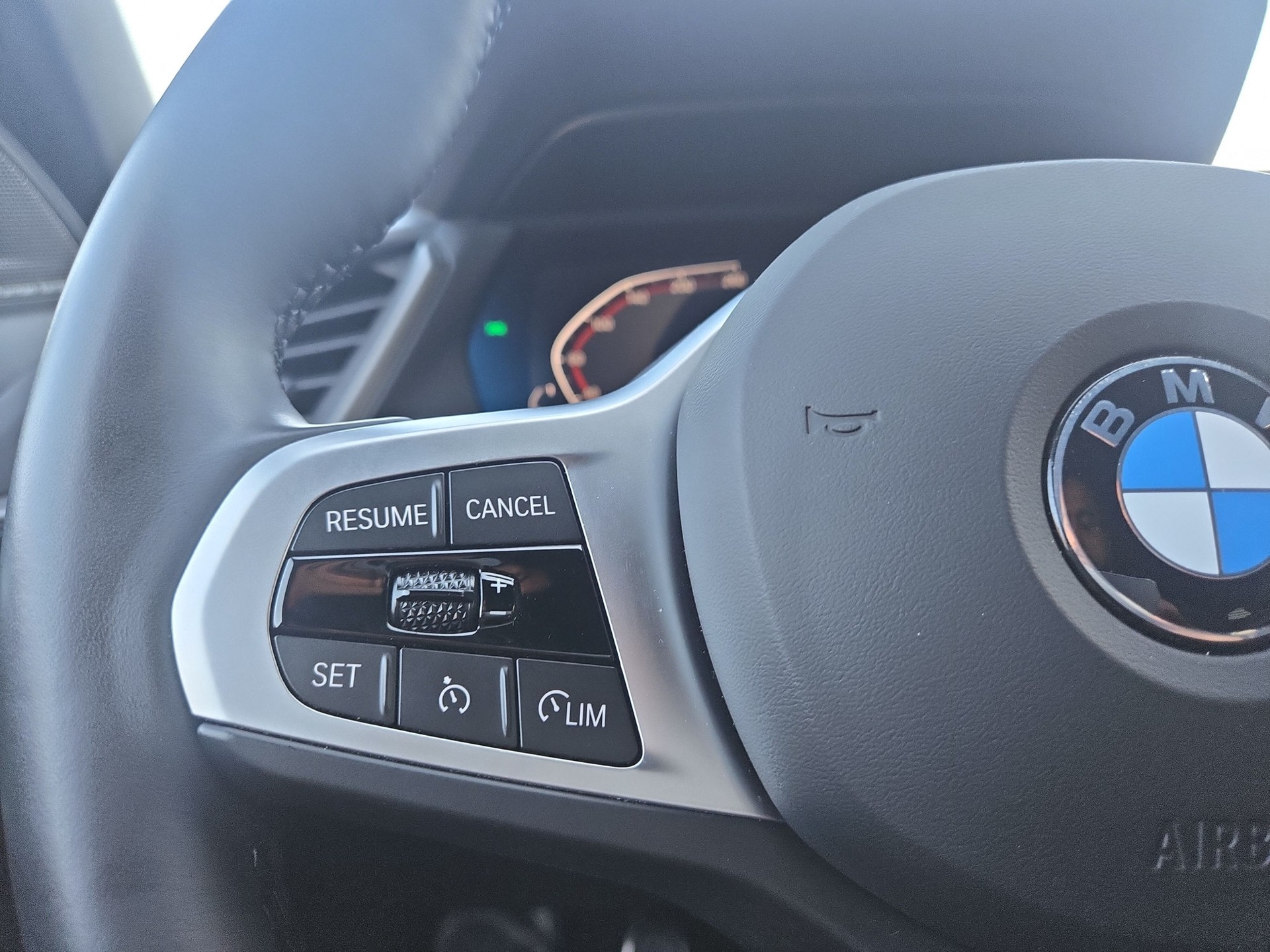 BMW 118d Pure M Sport-image-13