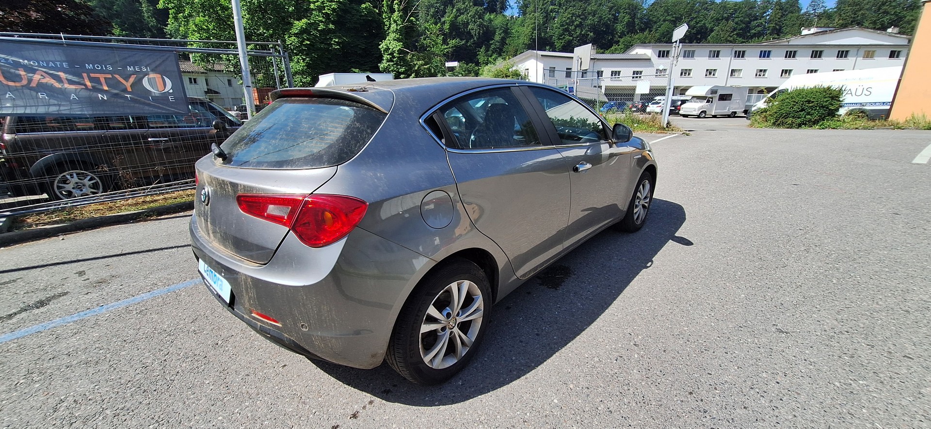 ALFA ROMEO Giulietta 1.6 JTDM Veloce-image-5