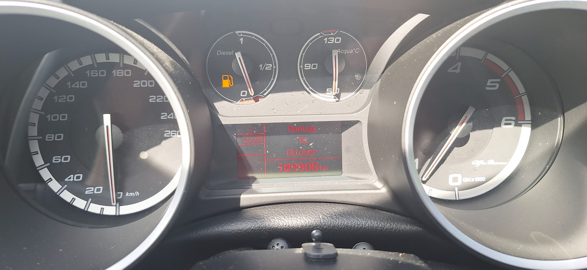 ALFA ROMEO Giulietta 1.6 JTDM Veloce-image-26