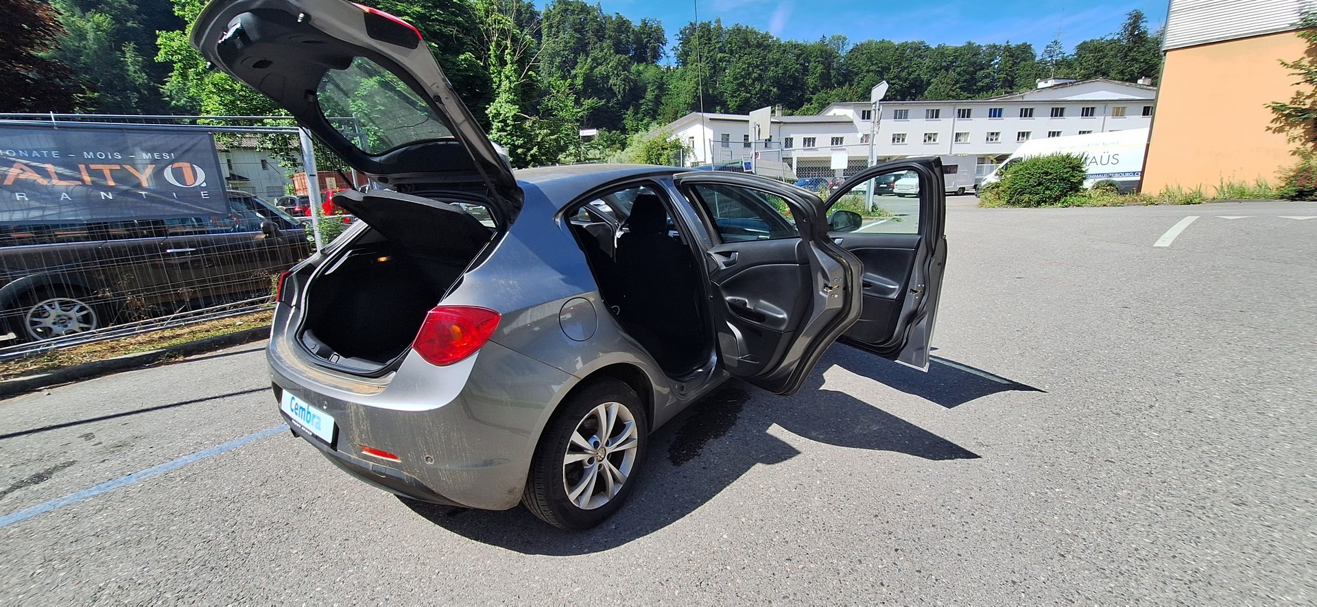 ALFA ROMEO Giulietta 1.6 JTDM Veloce-image-18