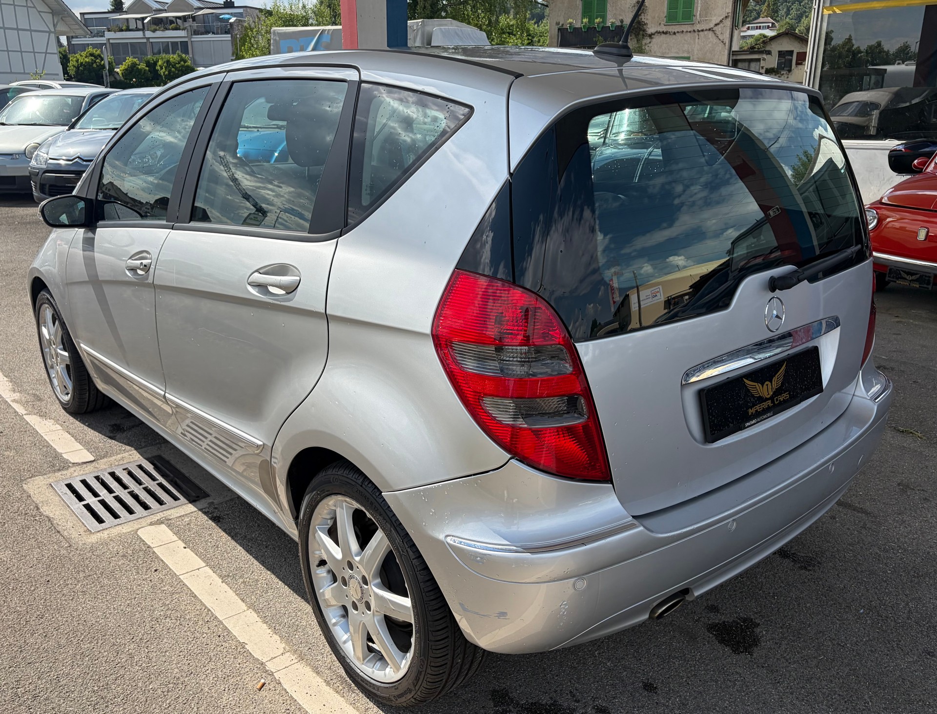 MERCEDES-BENZ A 200 Avantgarde-image-2
