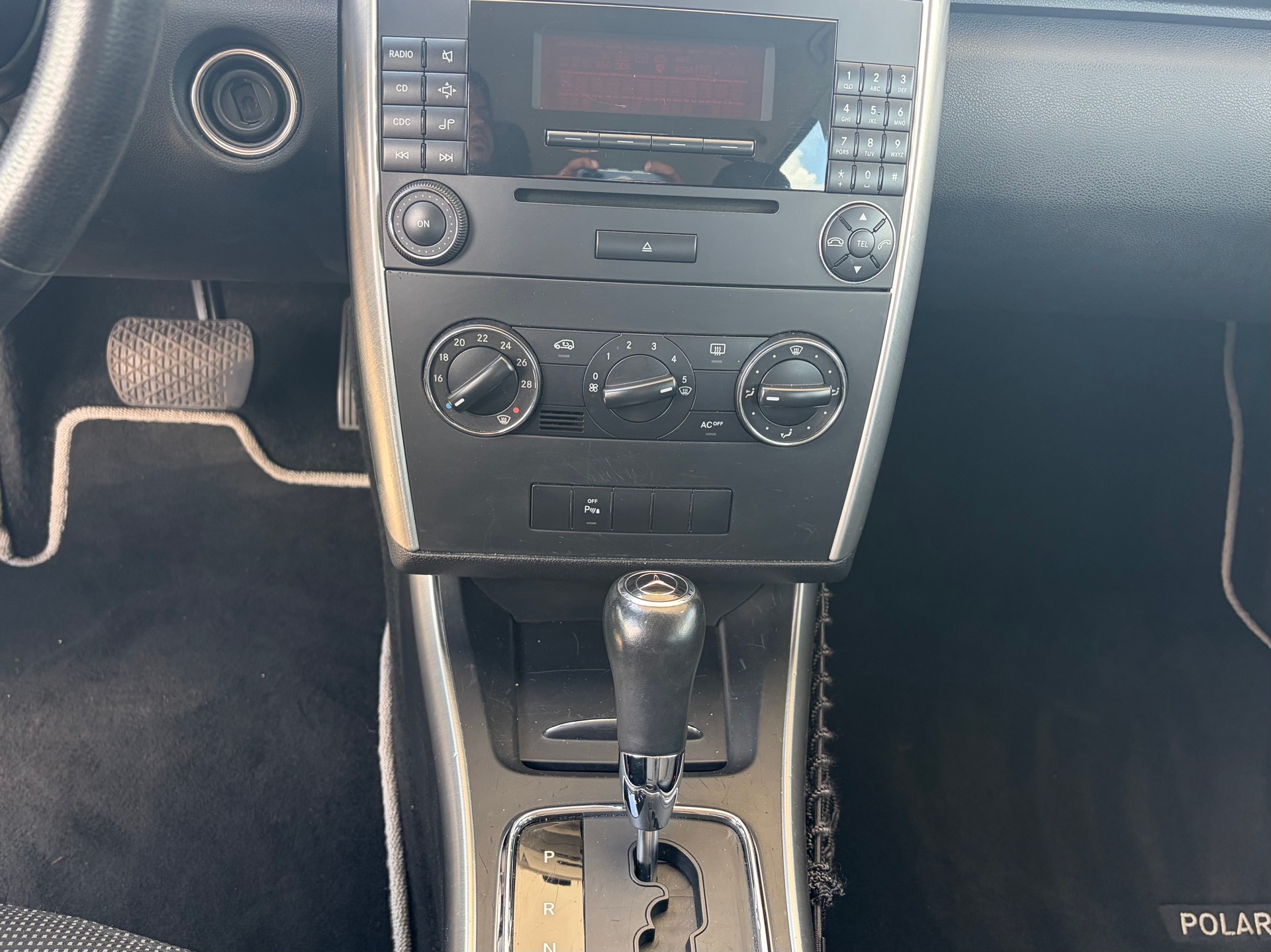 MERCEDES-BENZ A 200 Avantgarde-image-9