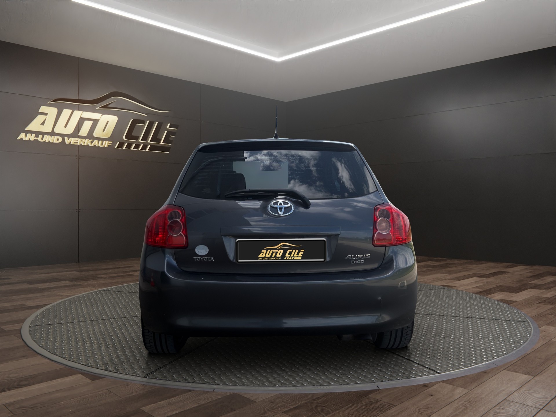TOYOTA Auris 2.2 D-4D CleanPower Linea Sol Premium-image-6