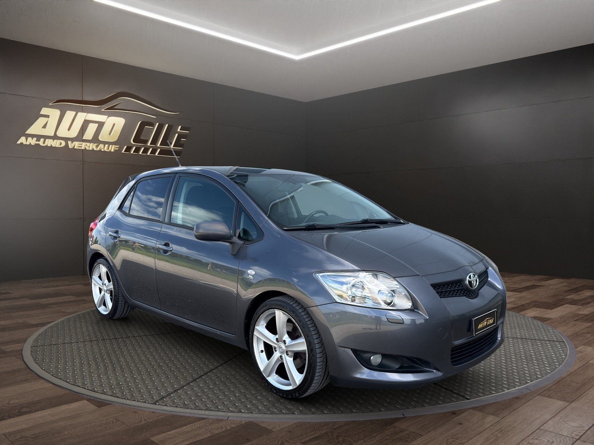 TOYOTA Auris 2.2 D-4D CleanPower Linea Sol Premium-image-2