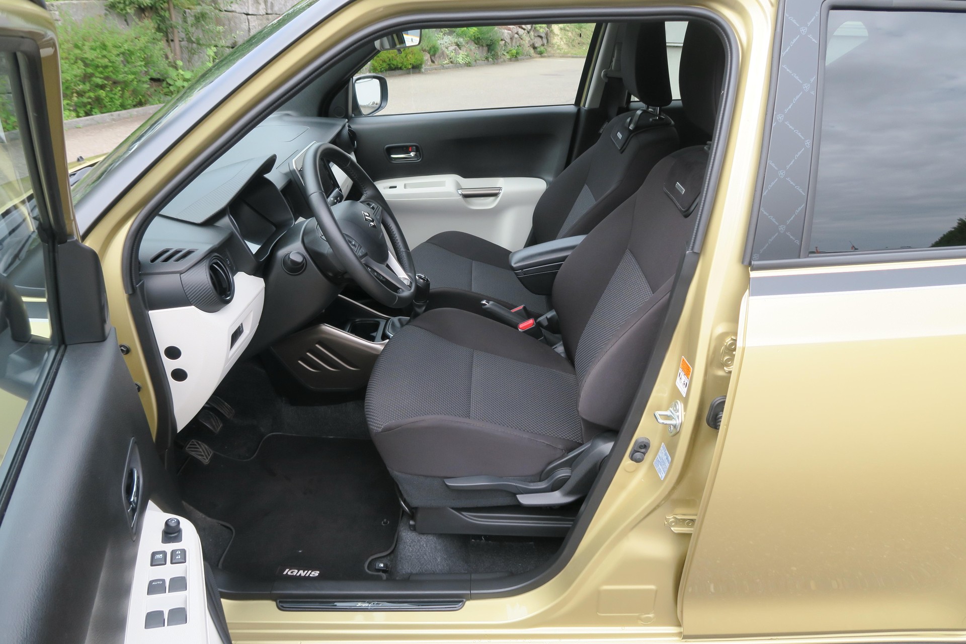 SUZUKI Ignis 1.2 Sergio Cellano Top 4x4-image-3