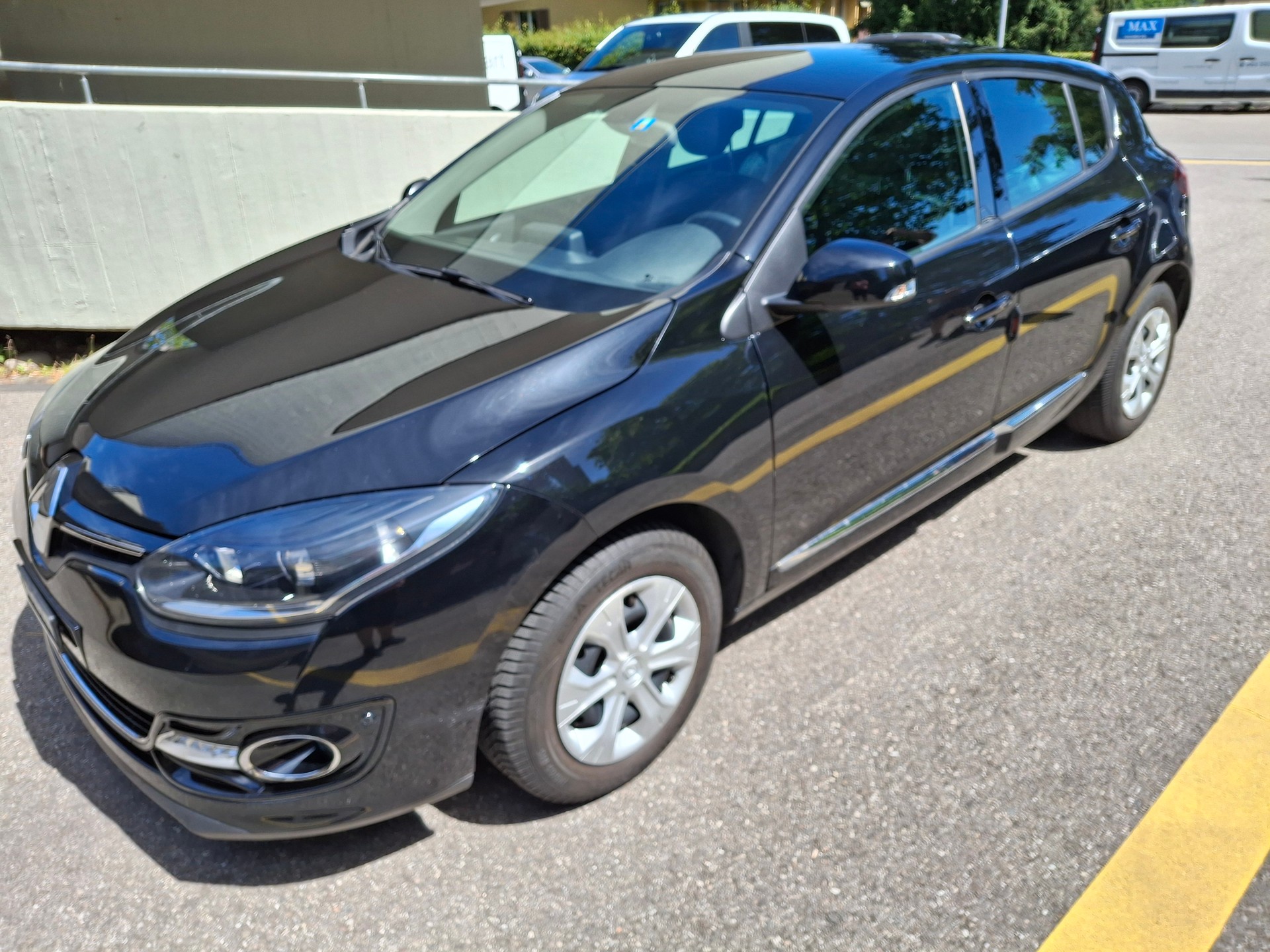 RENAULT MEGANE-image-0