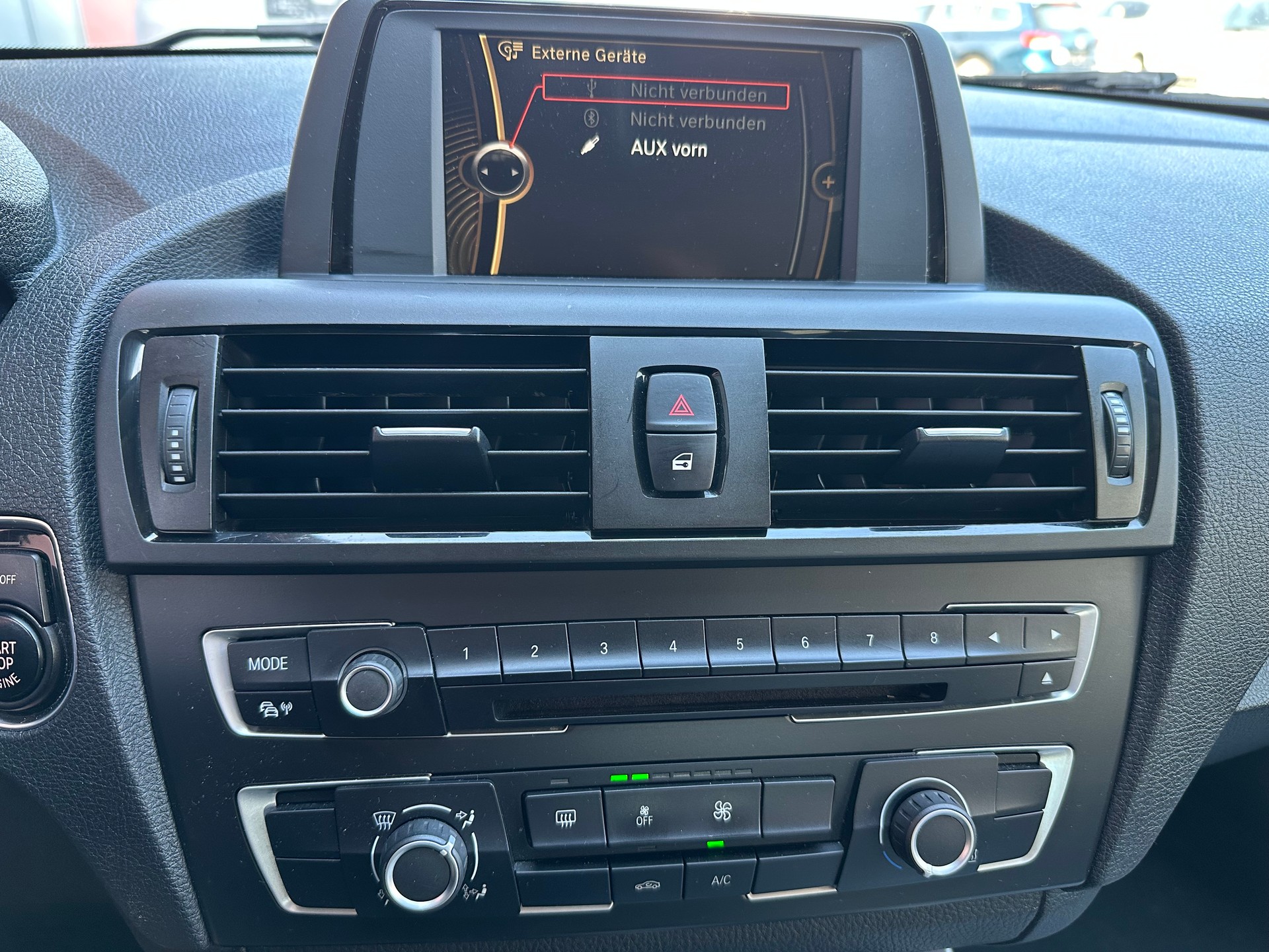 BMW 116d Sport Line Steptronic-image-7