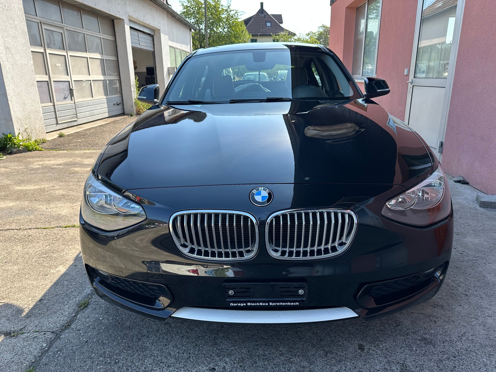 BMW 116d Sport Line Steptronic-image-0