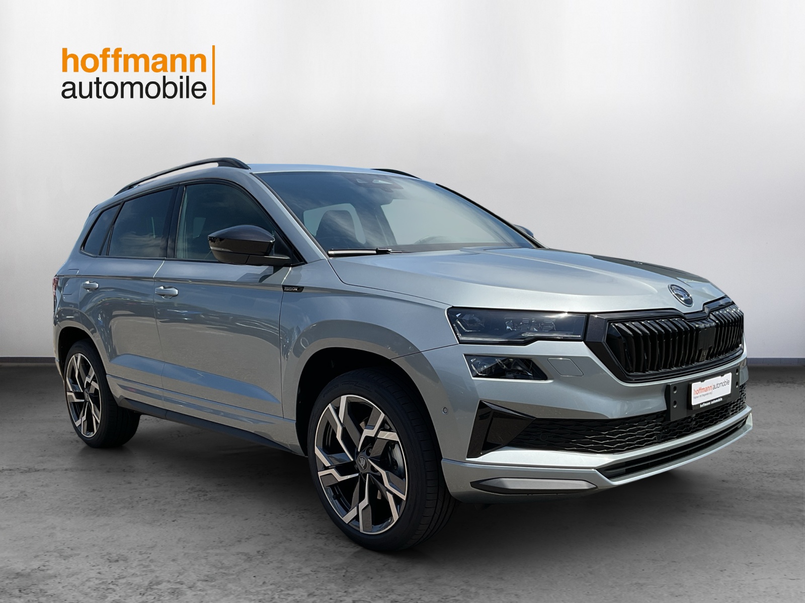 SKODA Karoq 2.0 TSI SportLine 4x4 DSG-image-2