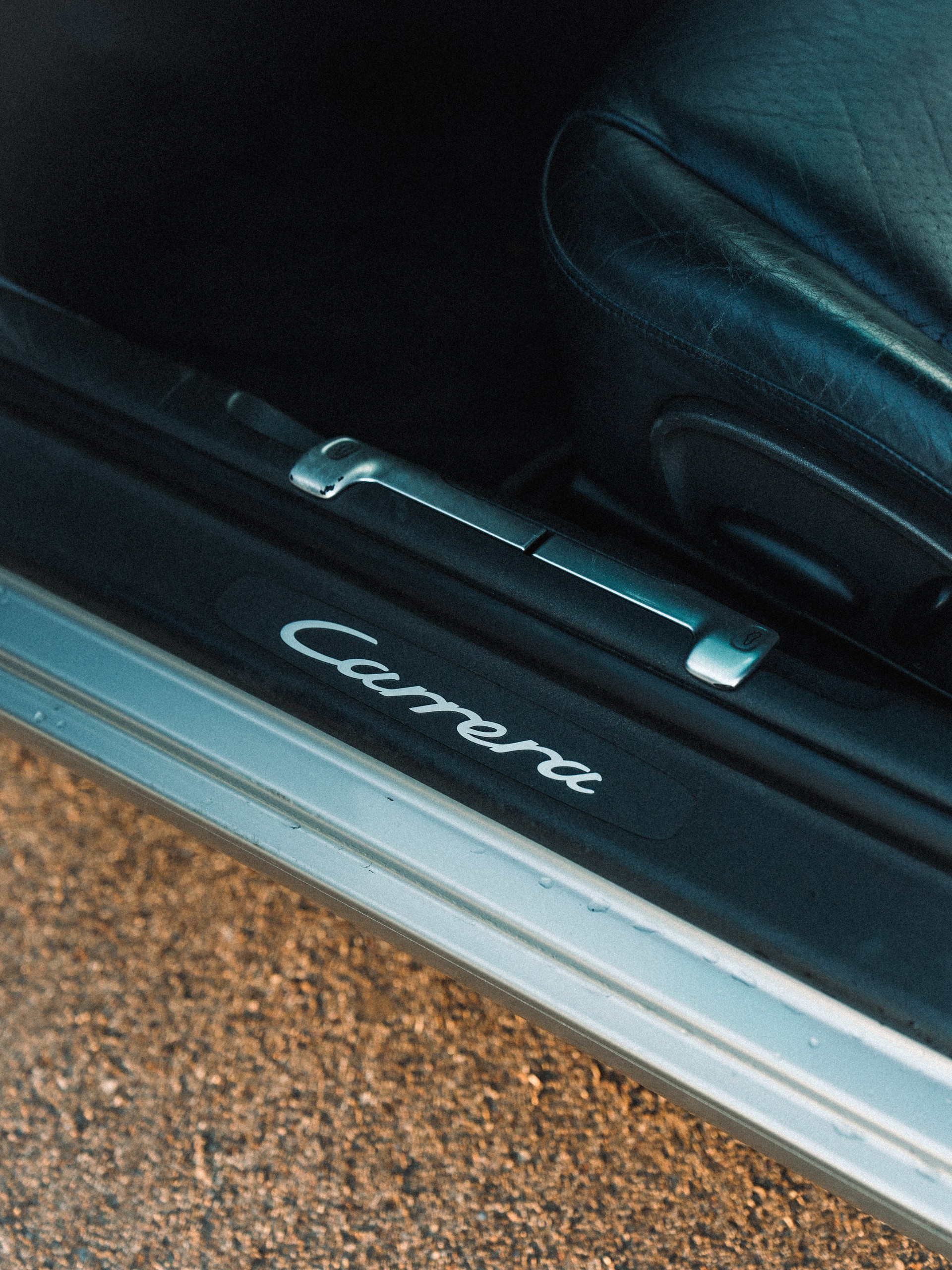 PORSCHE 3.4 Carrera-image-9