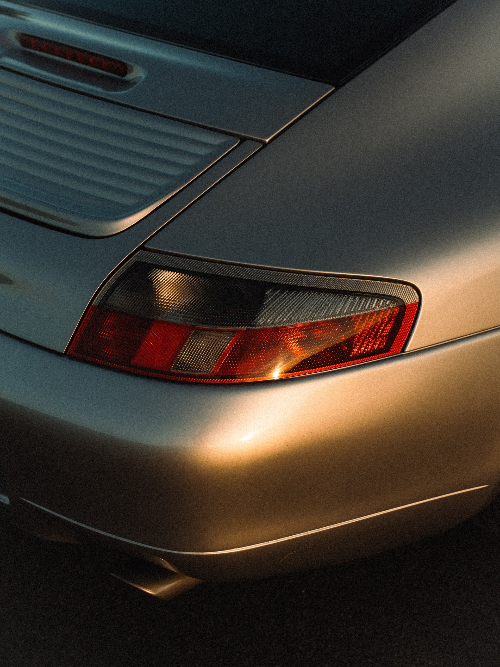 PORSCHE 3.4 Carrera-image-10