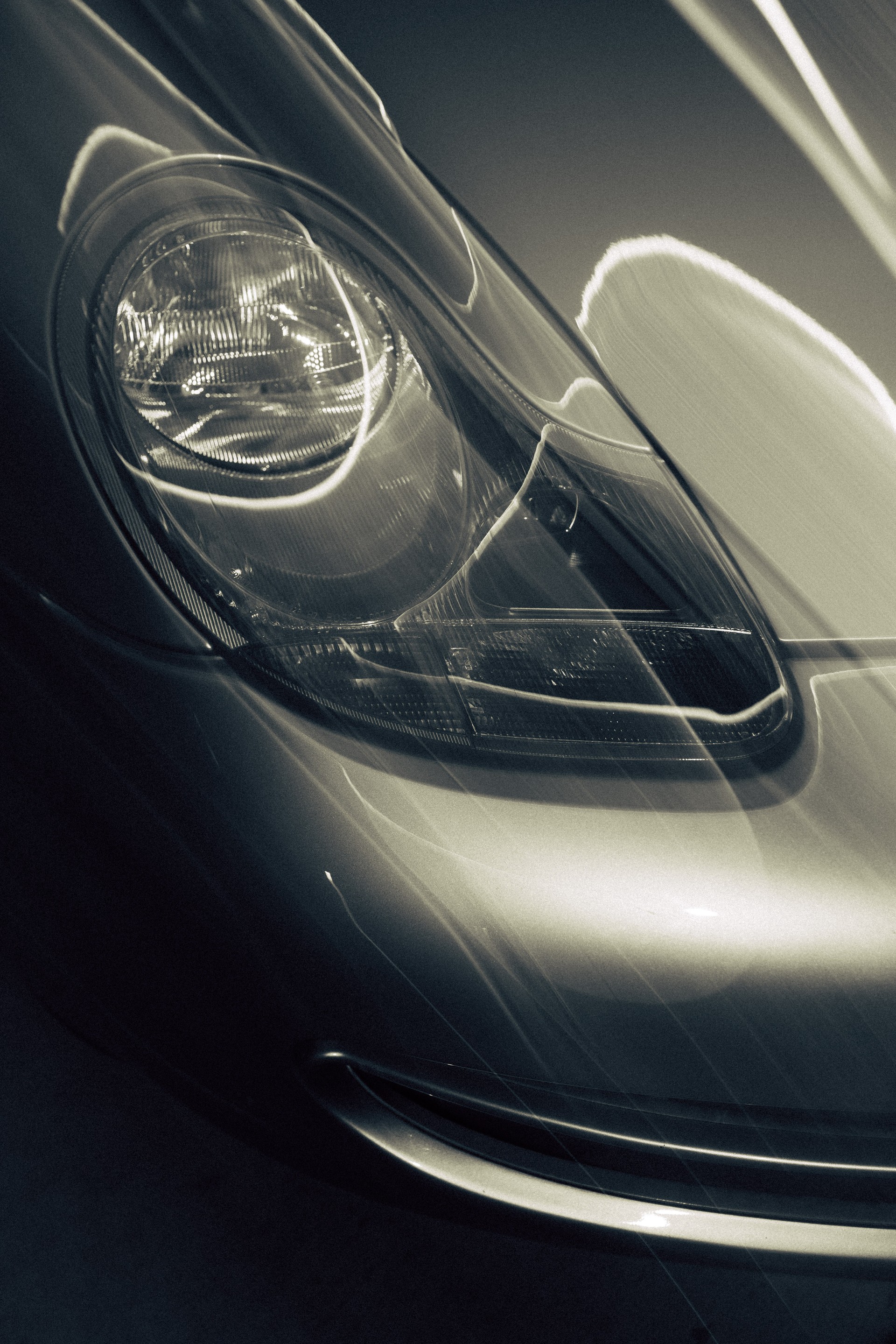 PORSCHE 3.4 Carrera-image-14