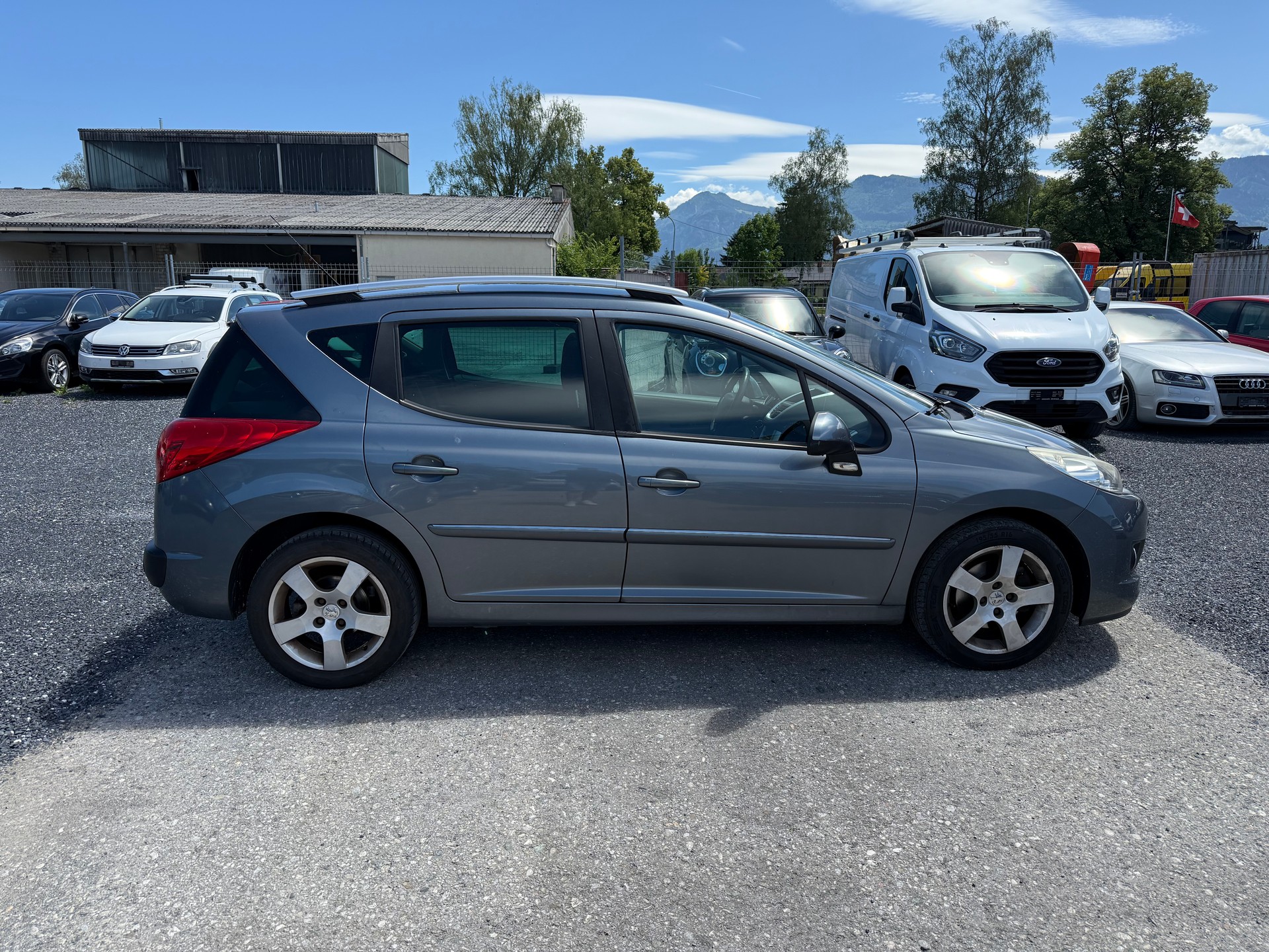 PEUGEOT 207 SW 1.6 16V Sport Automatic-image-5