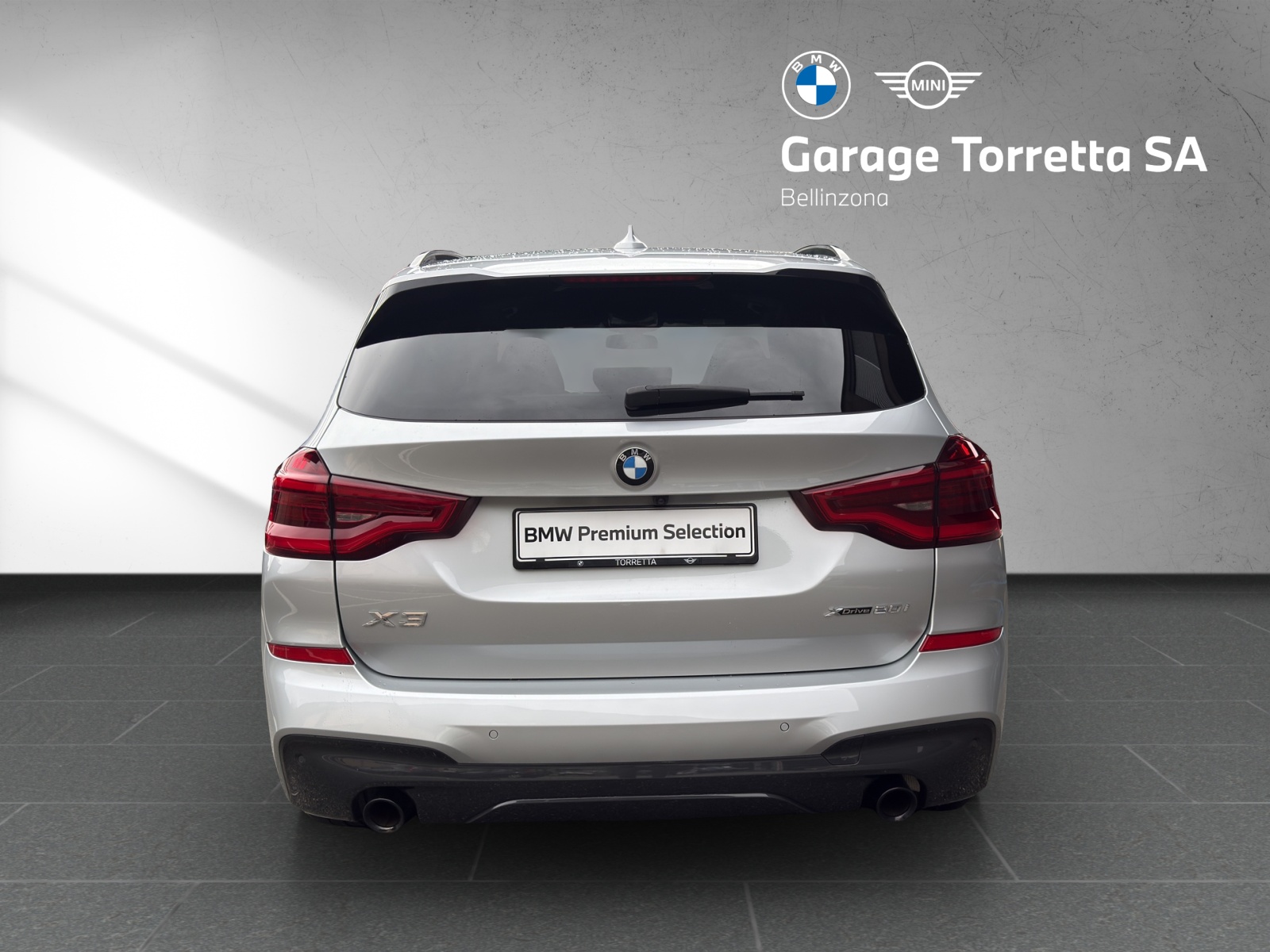 BMW X3 xDrive 20i Individual M Sport Steptronic-showroom-element-3