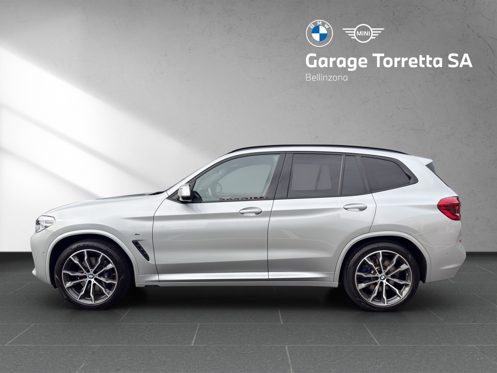 BMW X3 xDrive 20i Individual M Sport Steptronic-showroom-element-1