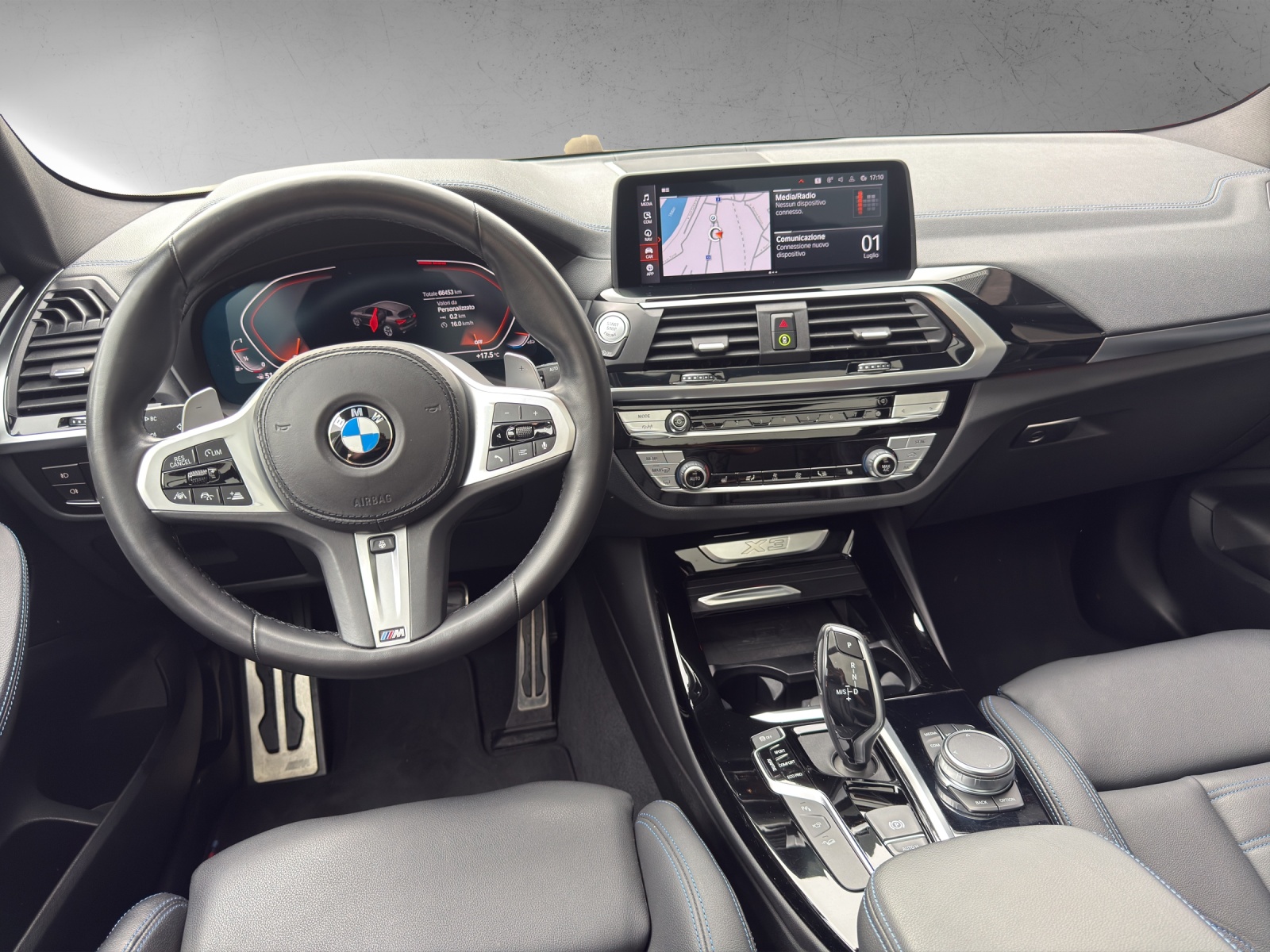 BMW X3 xDrive 20i Individual M Sport Steptronic-image-13