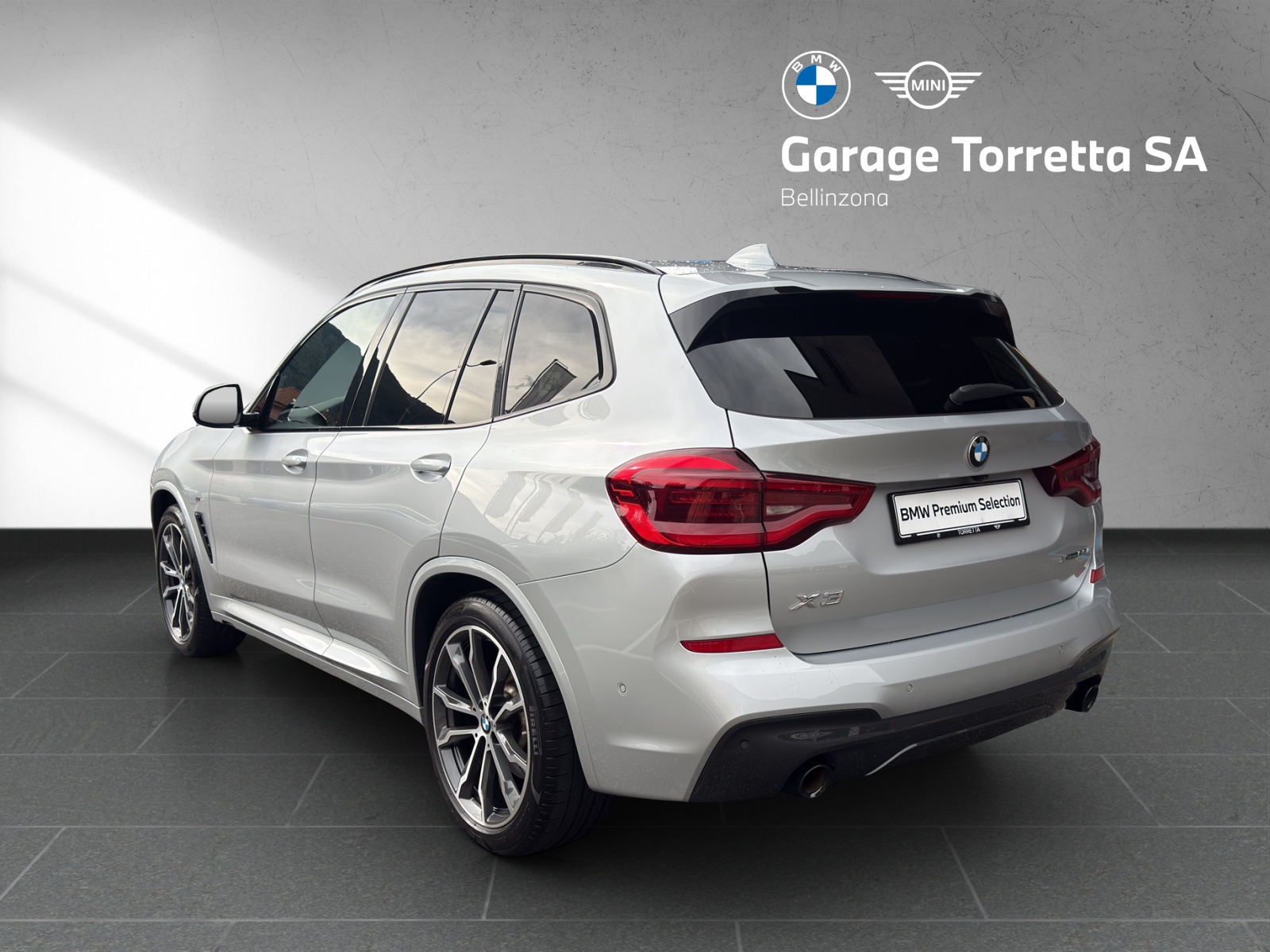 BMW X3 xDrive 20i Individual M Sport Steptronic-showroom-element-2
