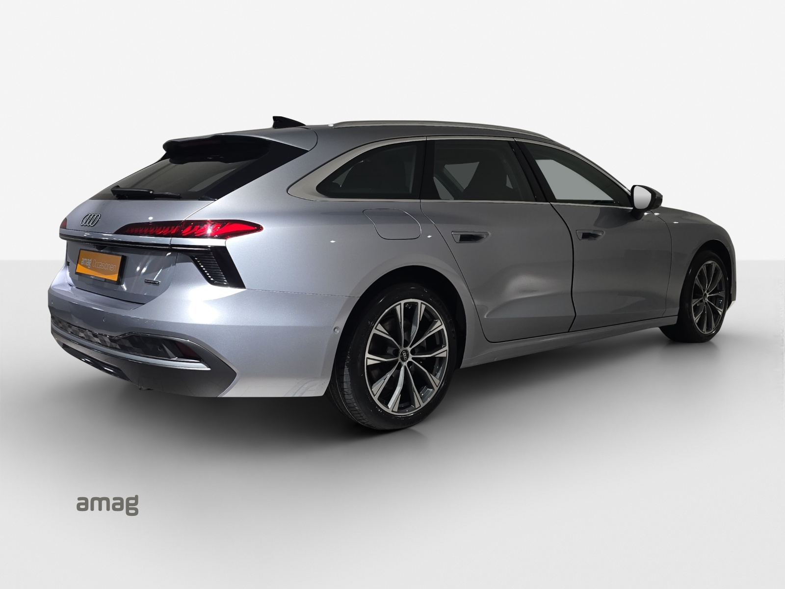 AUDI A6 Avant TDI quattro 150 kW S tronic-image-4