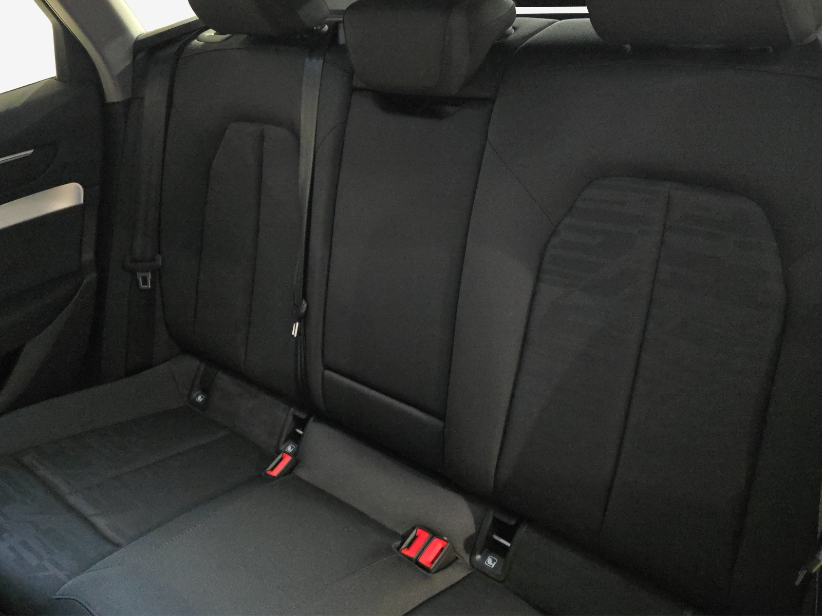 AUDI A6 Avant TDI quattro 150 kW S tronic-image-11