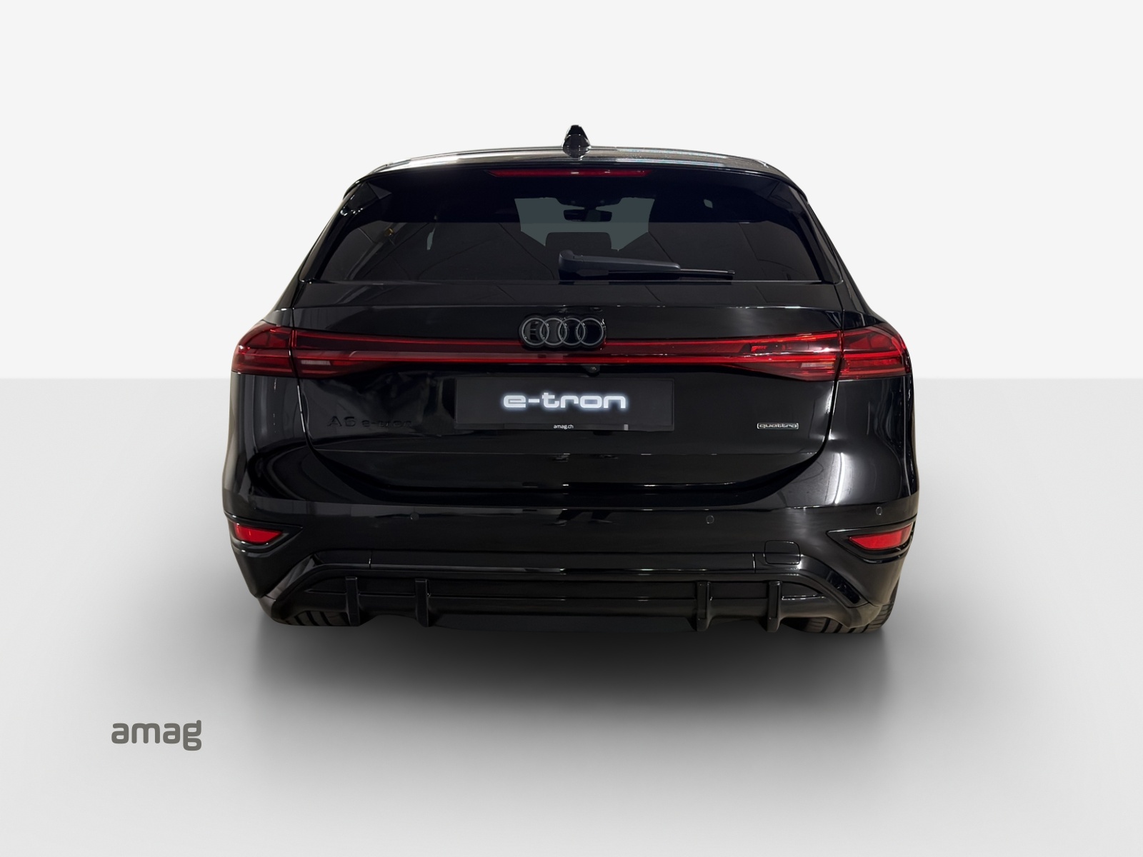 AUDI A6 Avant e-tron quattro-showroom-element-3
