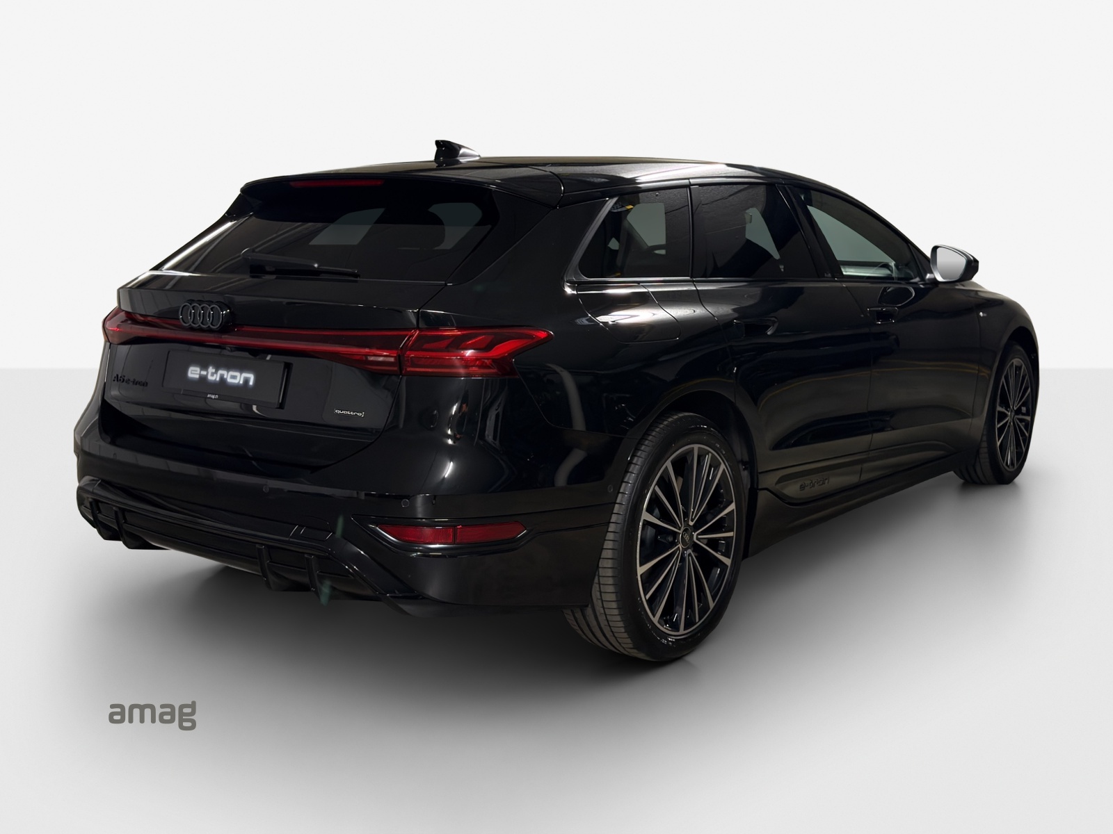 AUDI A6 Avant e-tron quattro-image-4