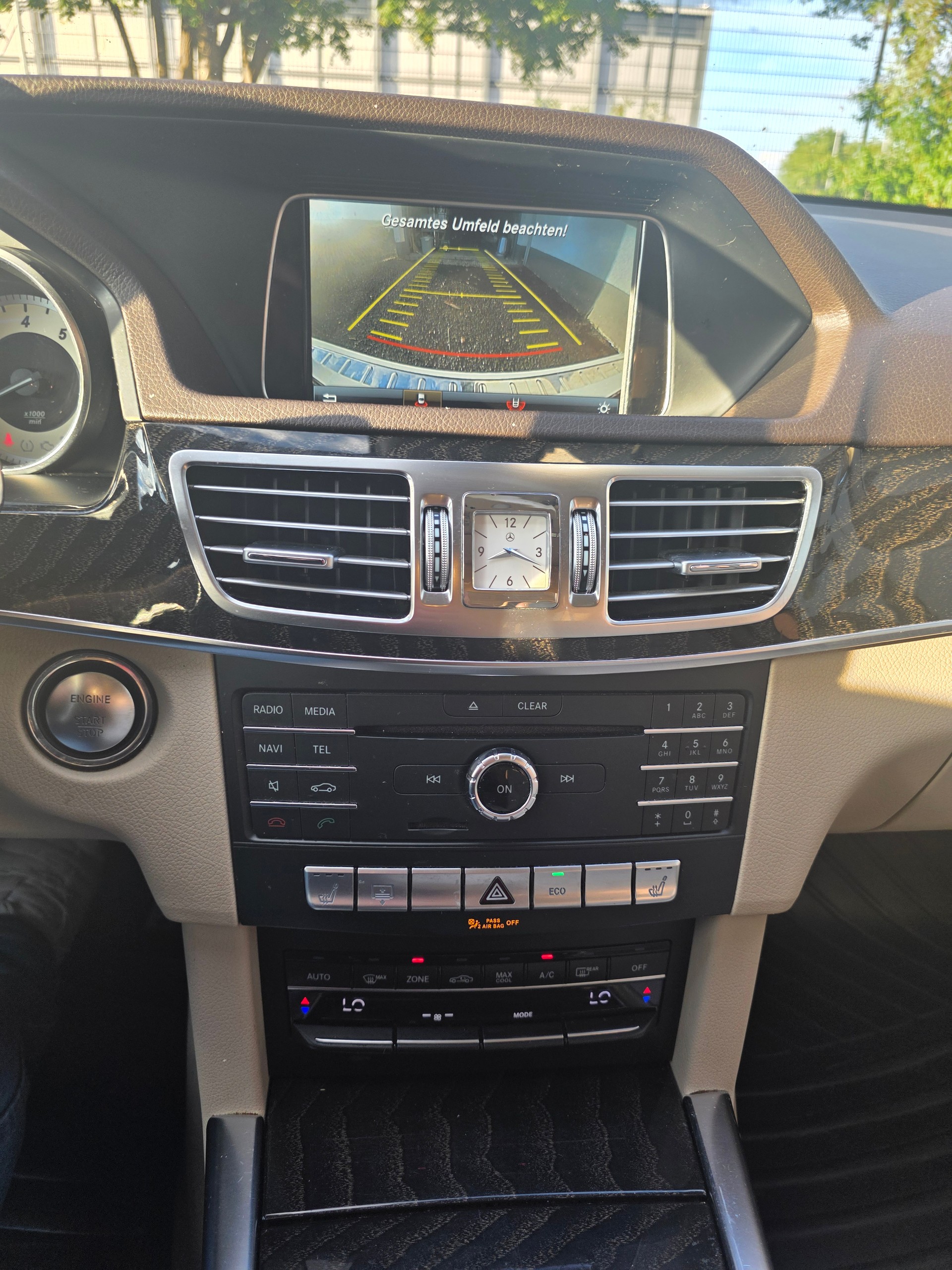 MERCEDES-BENZ E 350-image-13