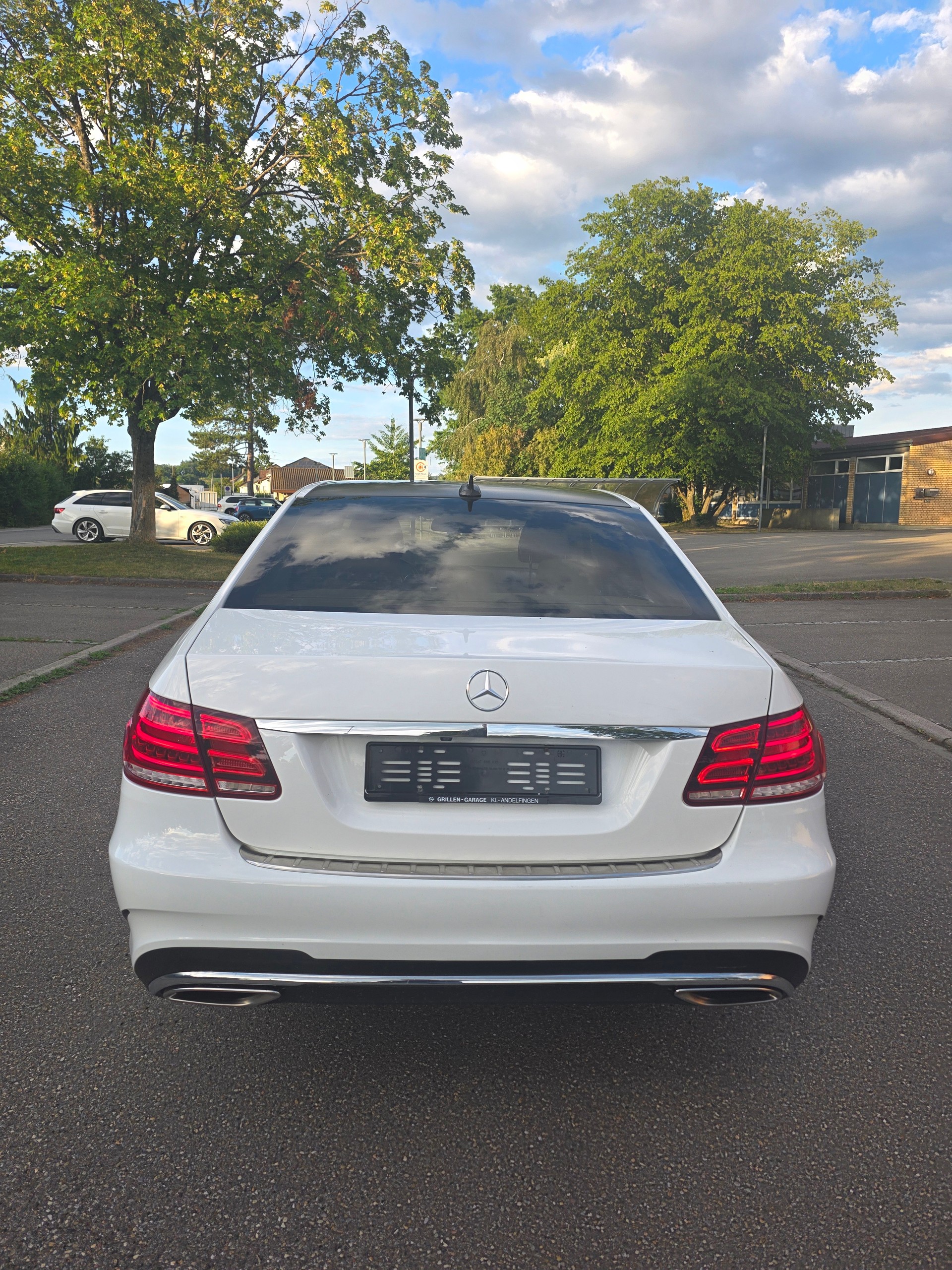 MERCEDES-BENZ E 350-image-4