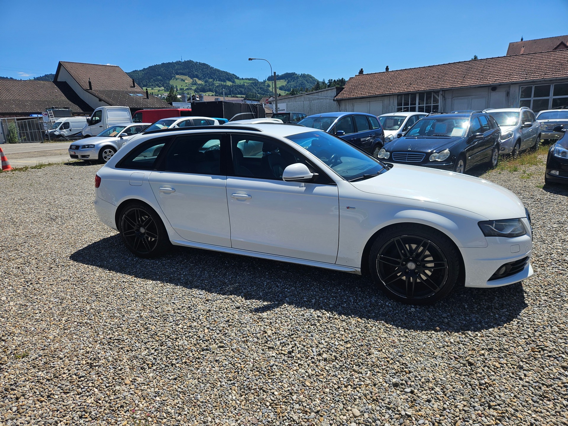 AUDI A4 Avant 2.0 TFSI-image-3