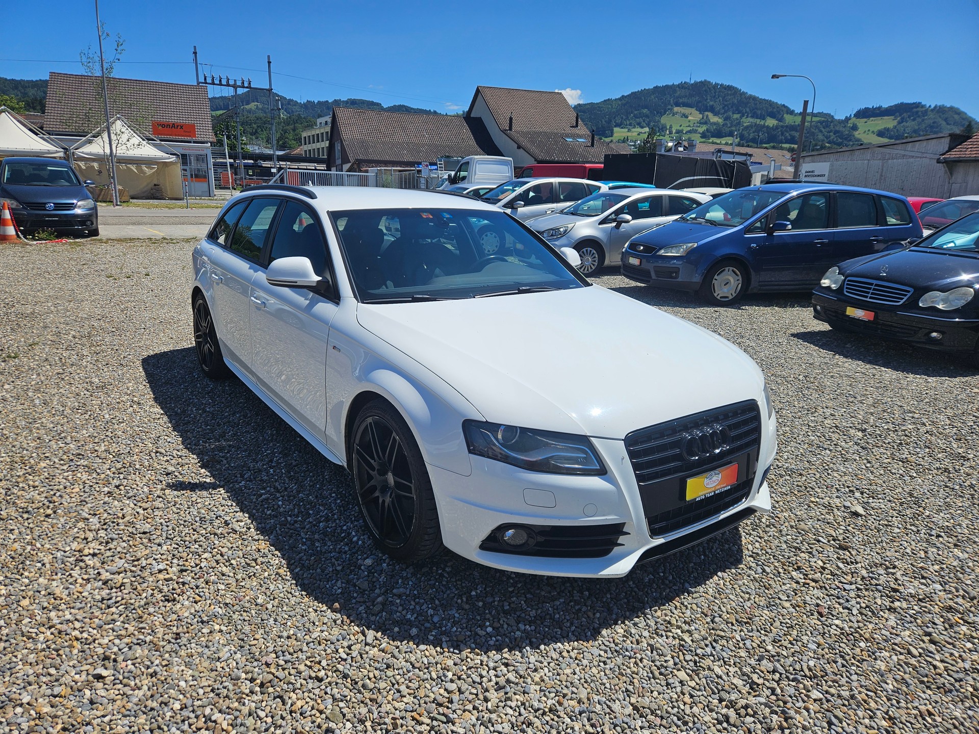 AUDI A4 Avant 2.0 TFSI-image-2