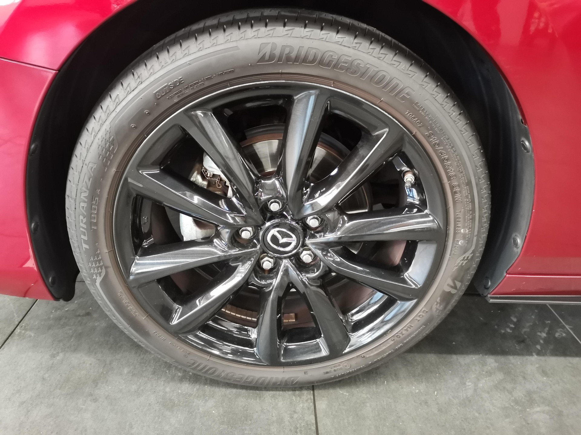 MAZDA 3 Hatchback 2.0 186 Revolution AWD-image-5